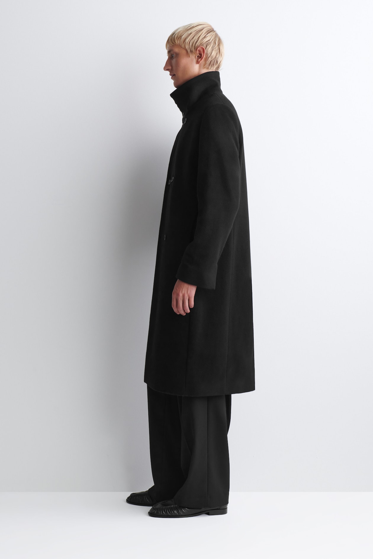 TAILORED WOOL FUNNEL-NECK COAT — BLACK
