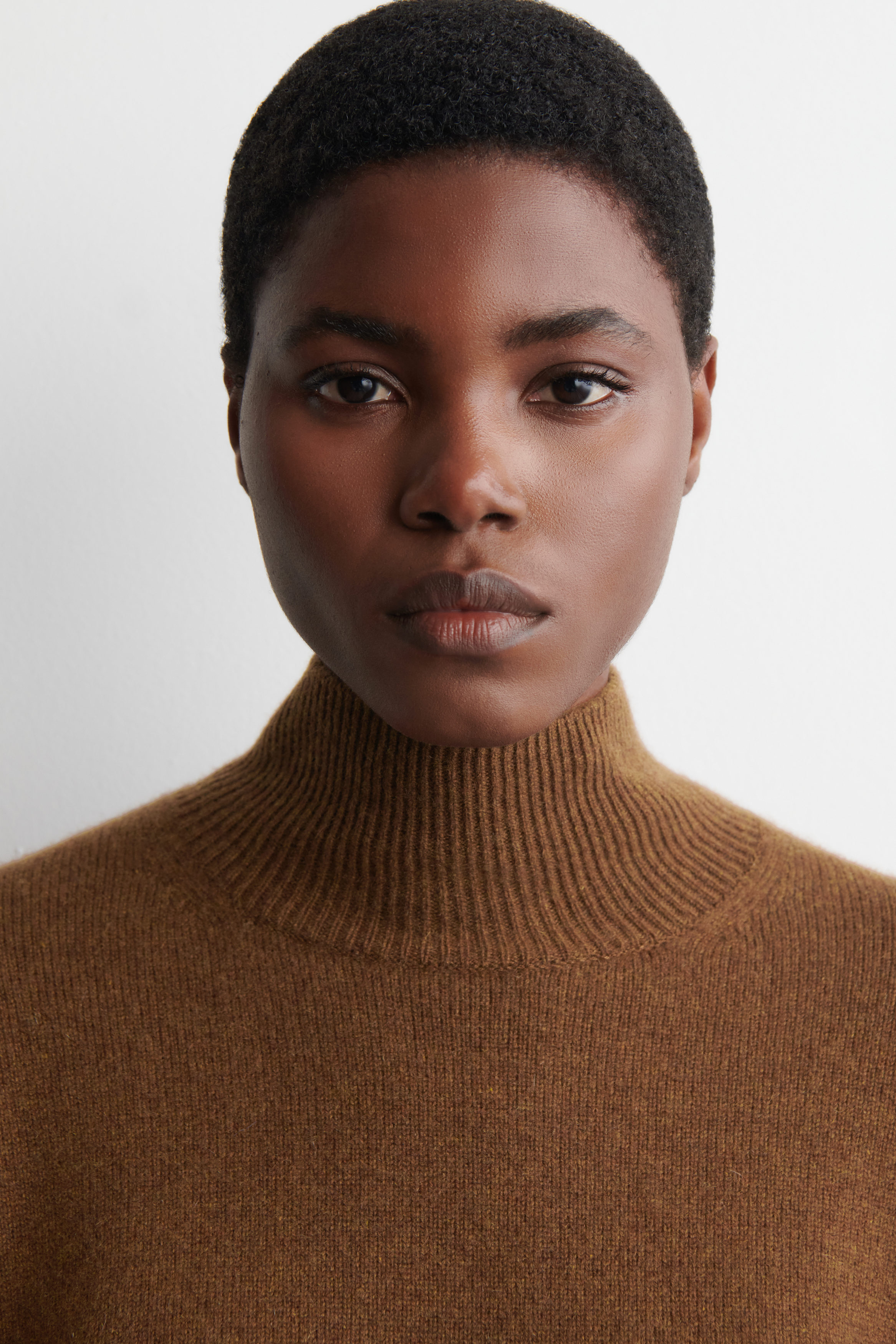 CASHMERE MOCK-NECK SWEATER - BROWN MÉLANGE | COS US