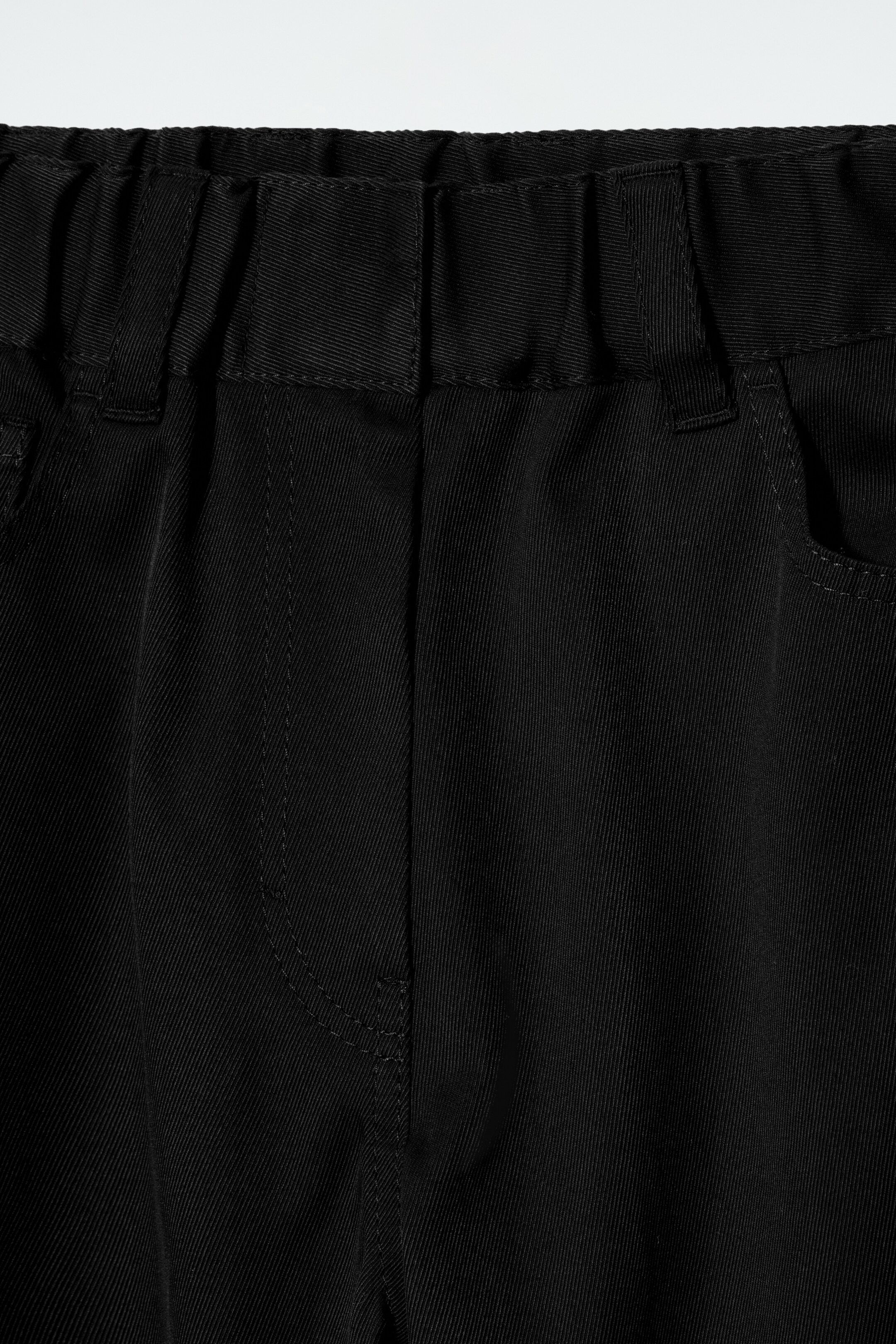 Zobrazit větší obrázek: KALHOTY S ŠIROKÝMI NOHAVIČKAMI Z BAVLNY - ČERNÁ - ŽENY | H&M CZ 7