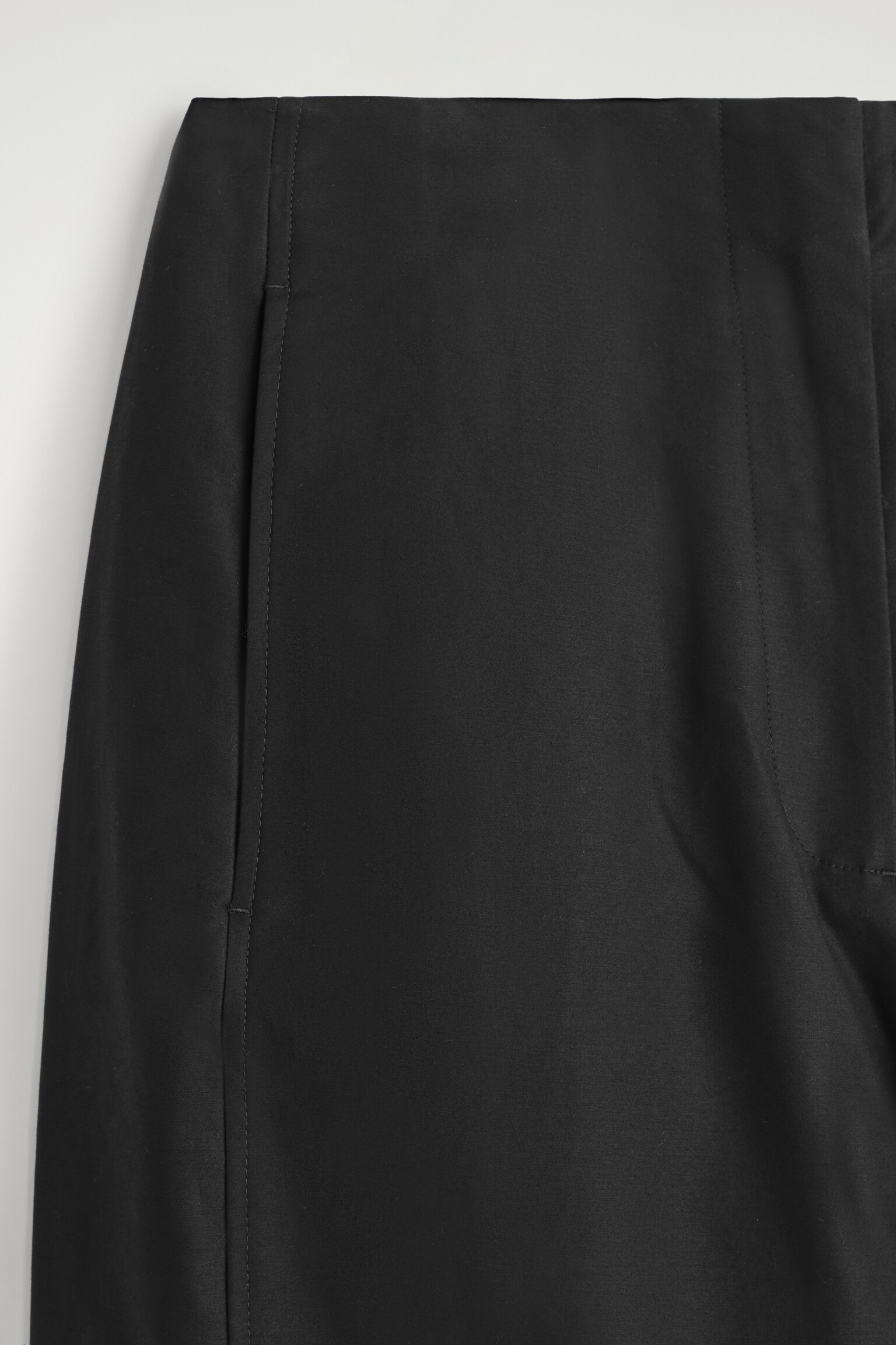 PANTALÓN BARREL-LEG DE ALGODÓN PIMA - NEGRO/BLANCO - 3