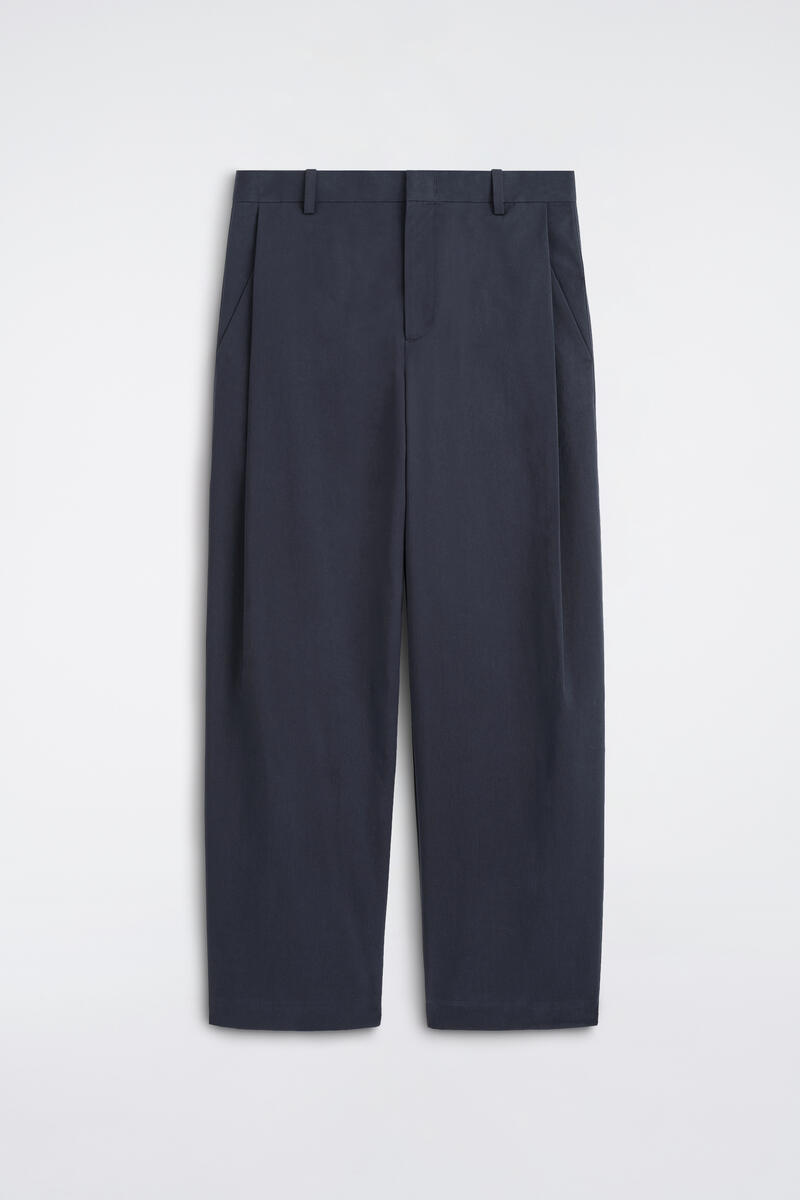 Wide-Leg Pleated Cotton Trousers in Dark Blue