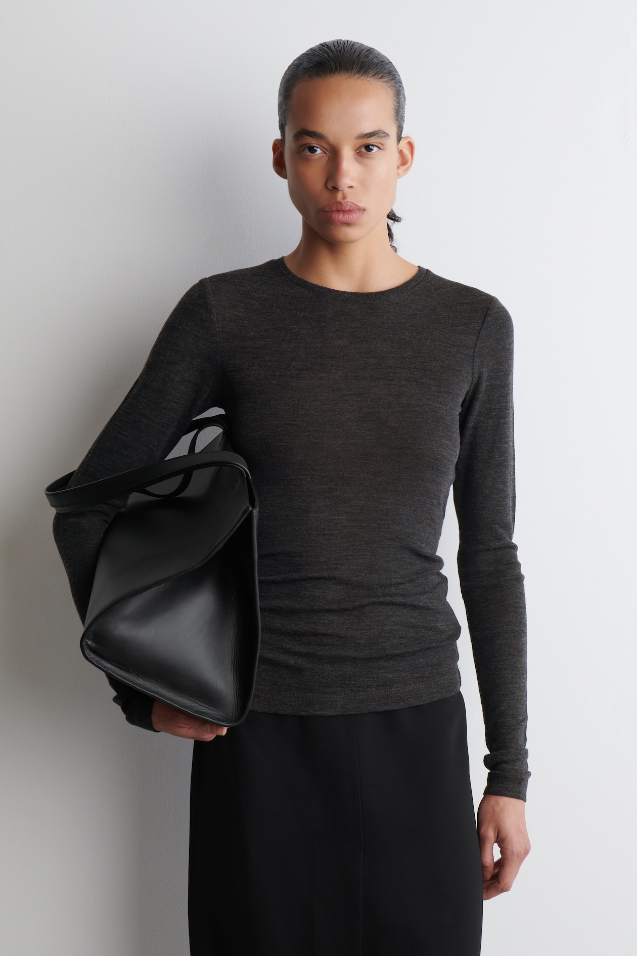 HAUT SLIM EN LAINE MÉRINOS - GRIS ANTHRACITE CHINÉ | COS FR