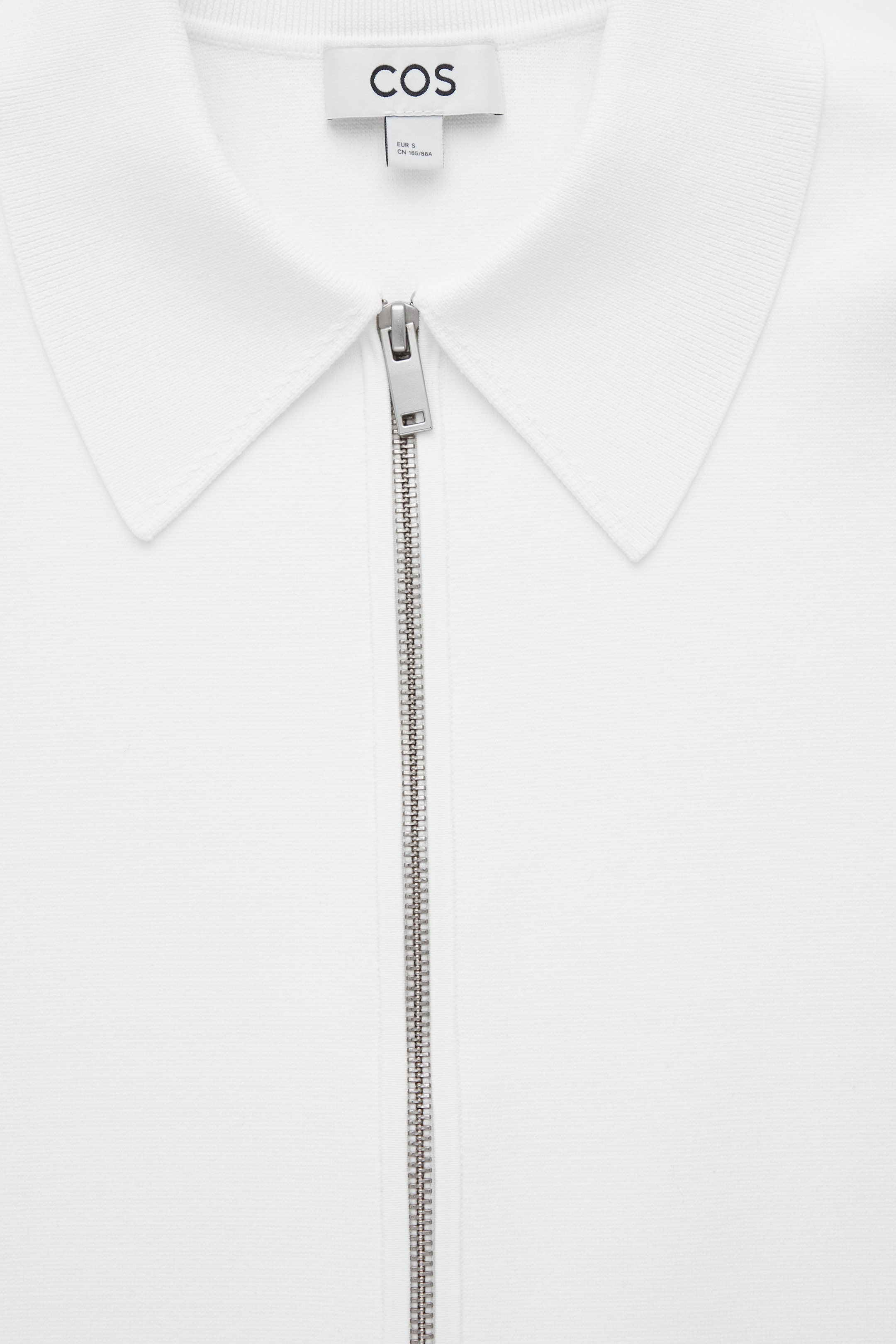 StillMedia/DescriptiveDetail