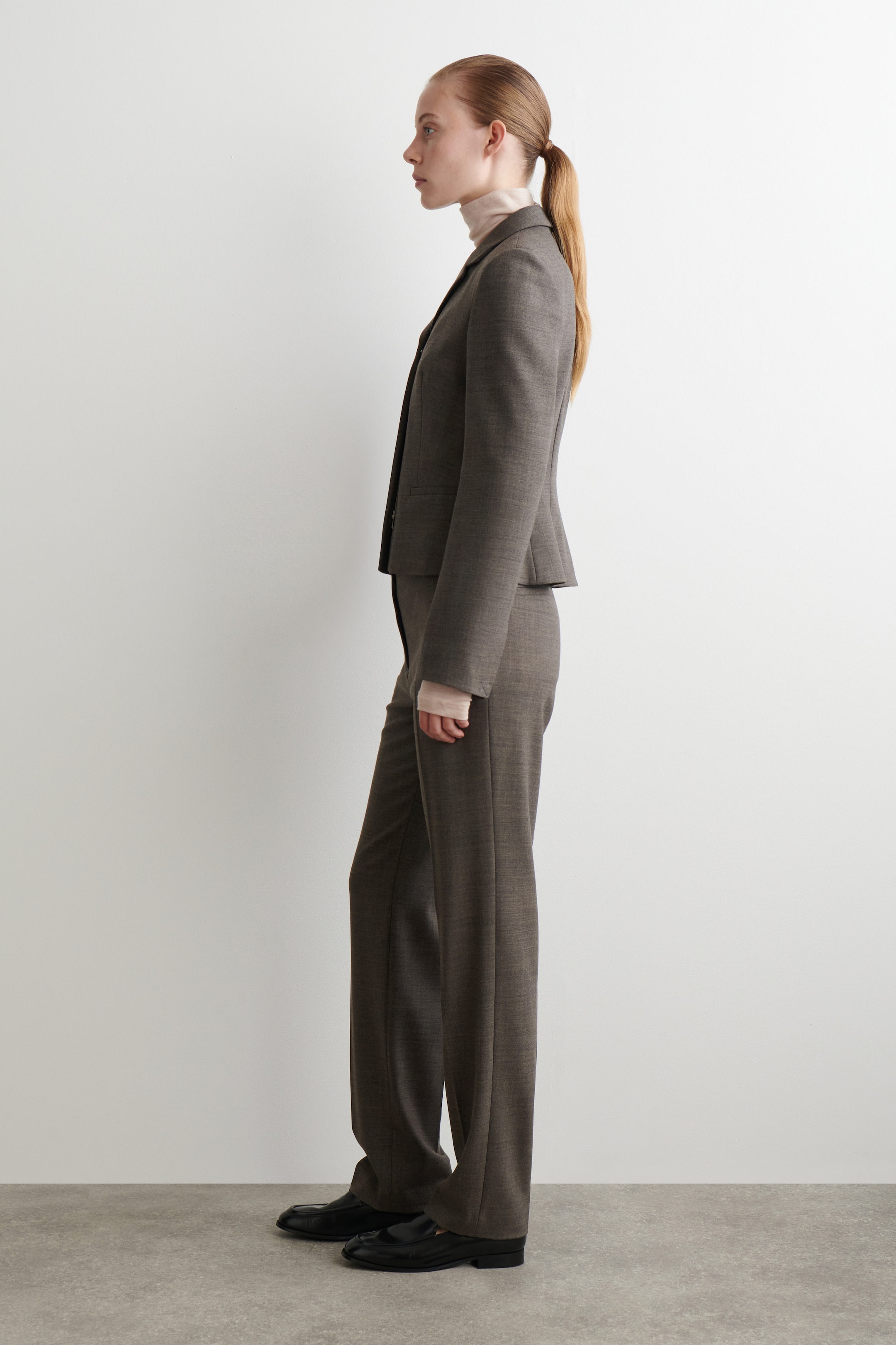SLIM WAISTED WOOL BLAZER