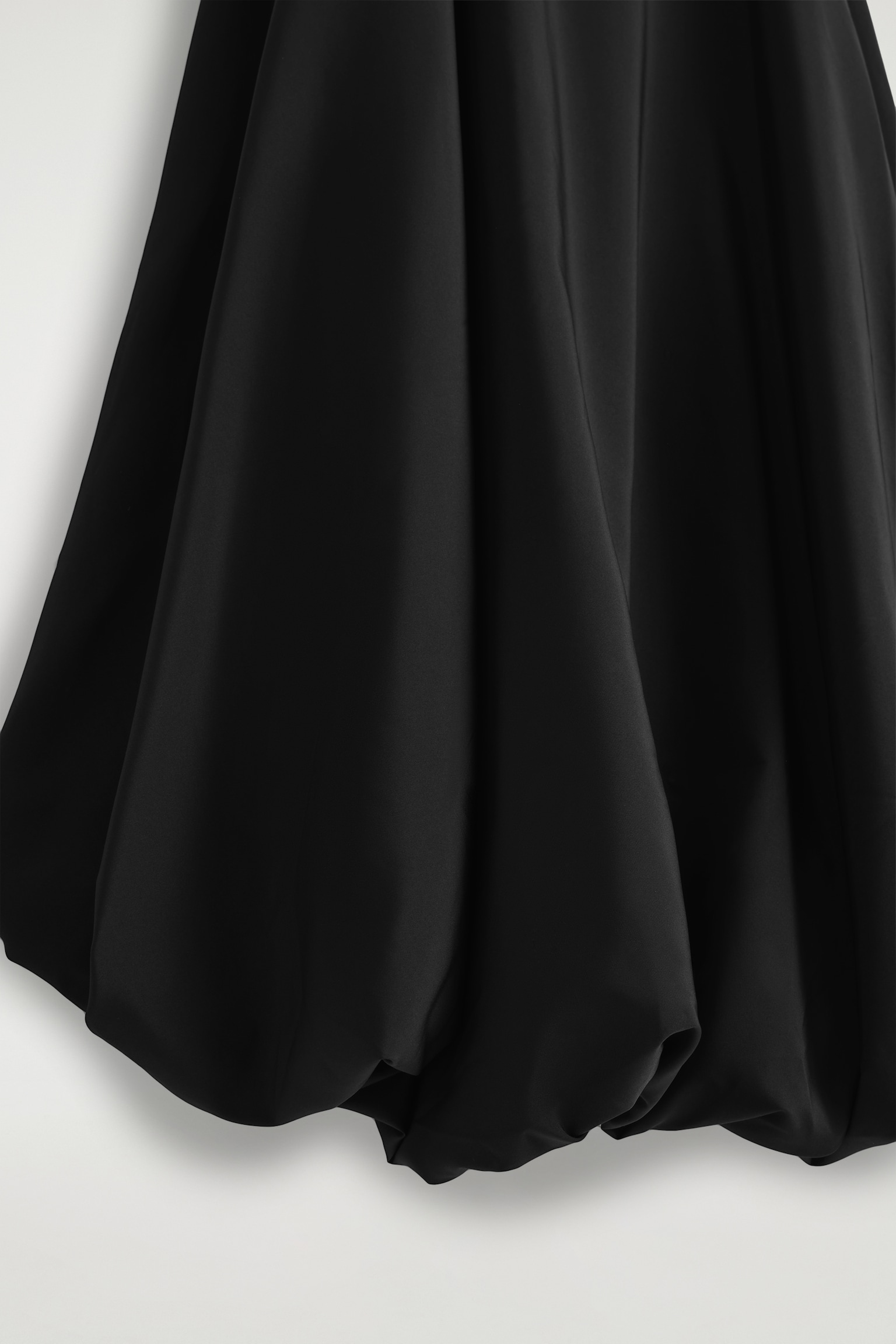 VESTIDO MIDI ESTILO GLOBO - NEGRO/MARFIL - 6