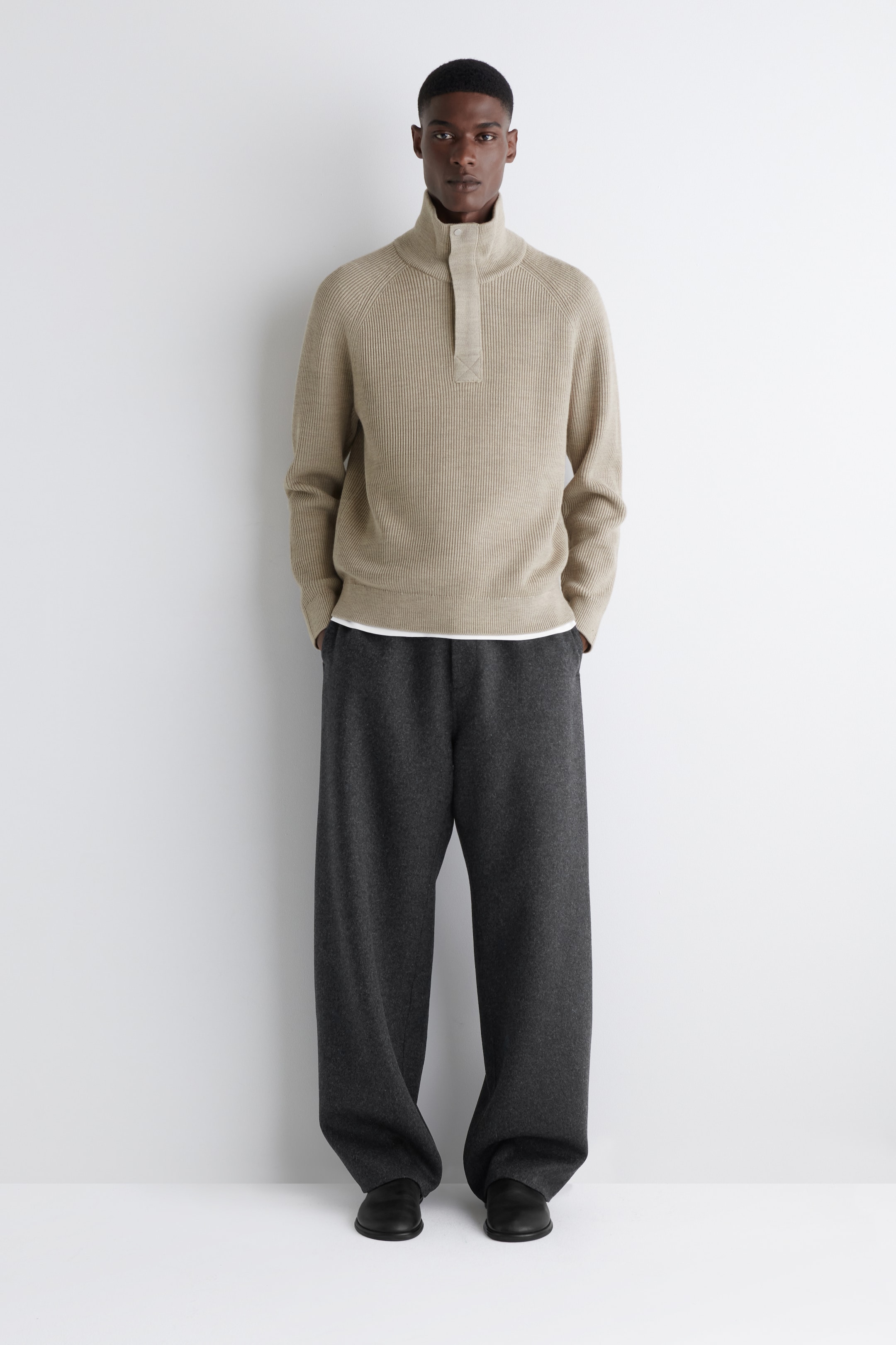Преглед на по-голямо изображение: RIBBED WOOL HALF-ZIP JUMPER - БЕЖОВО - МЪЖЕ | H&M BG 2