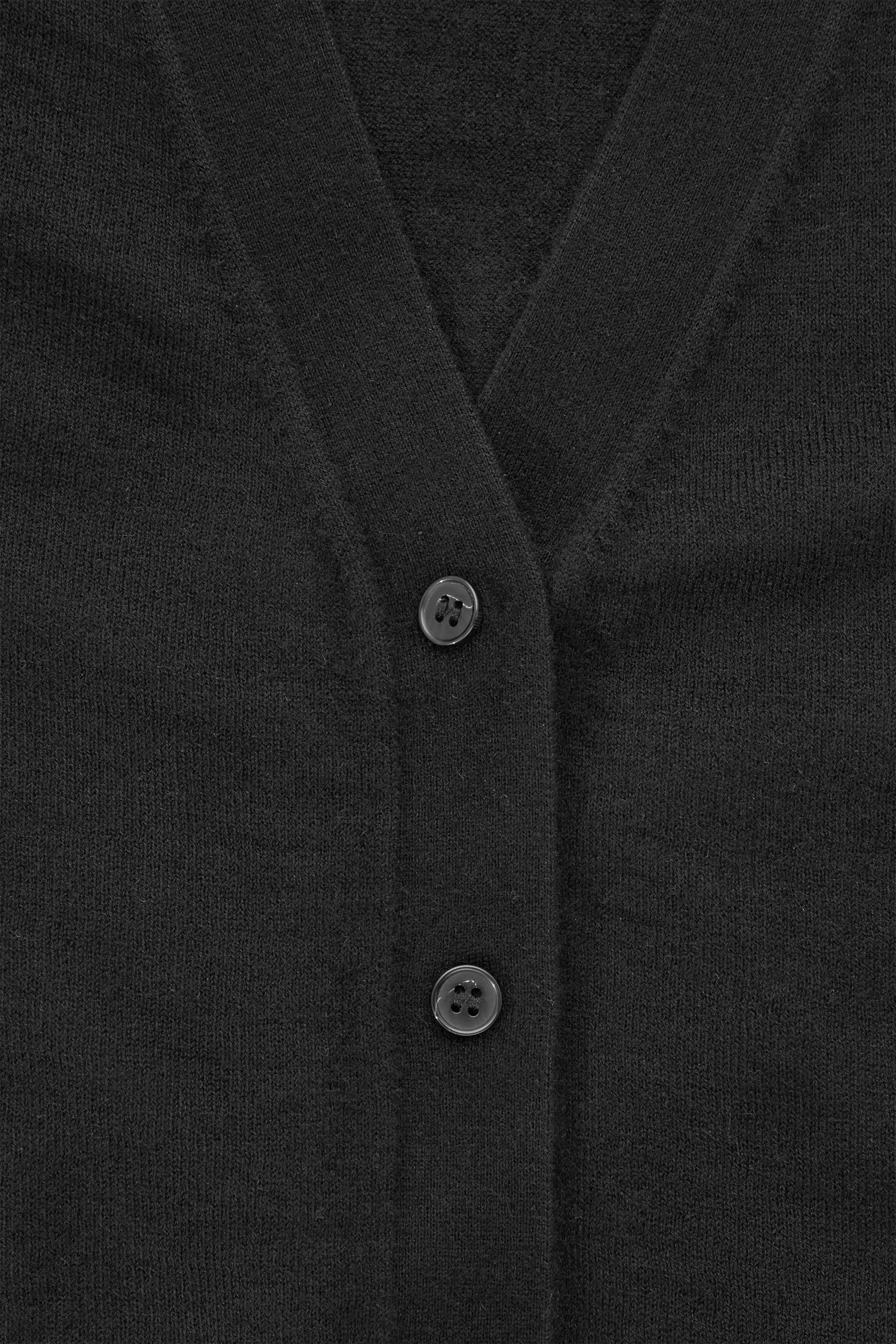 StillMedia/DescriptiveDetail