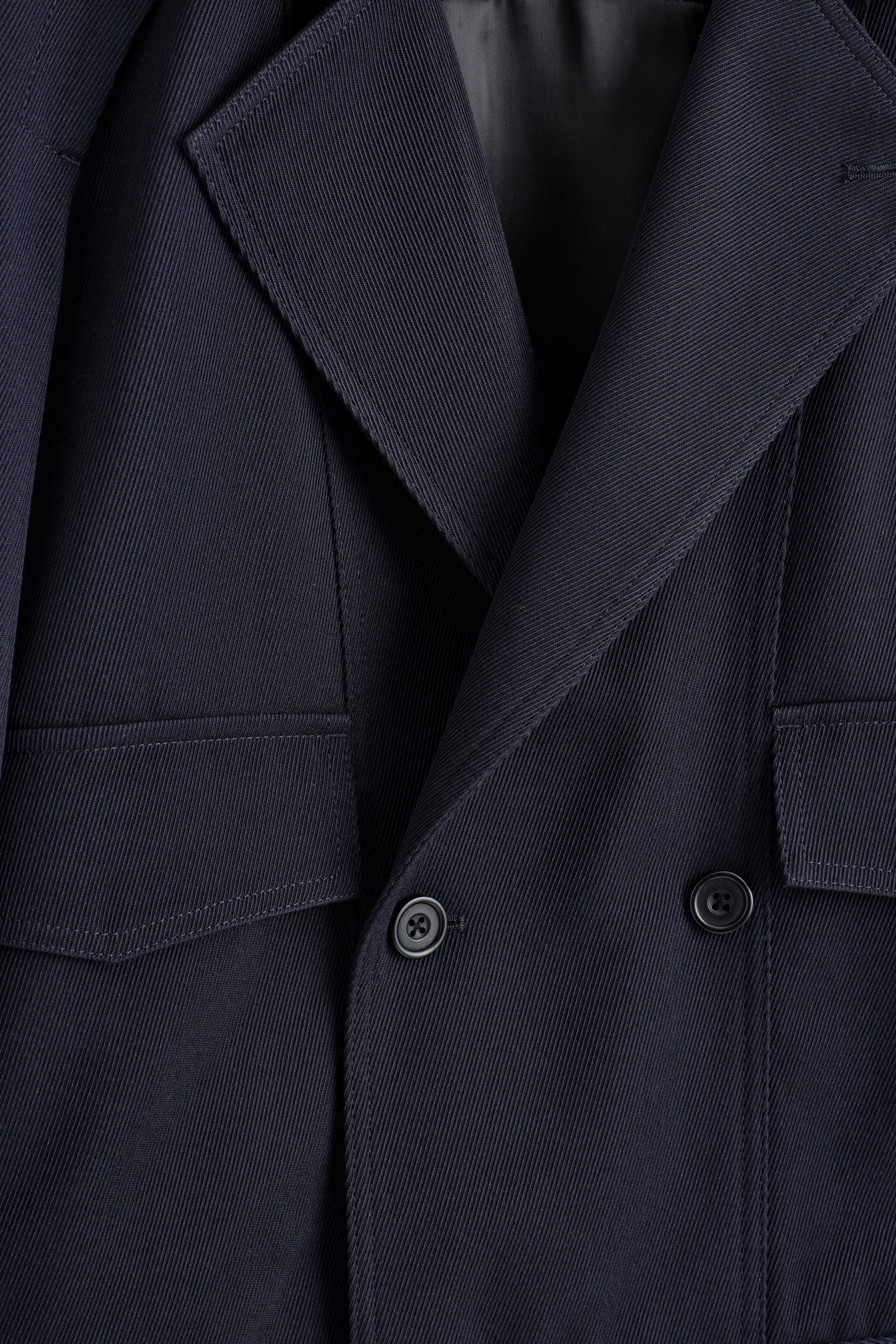 StillMedia/DescriptiveDetail