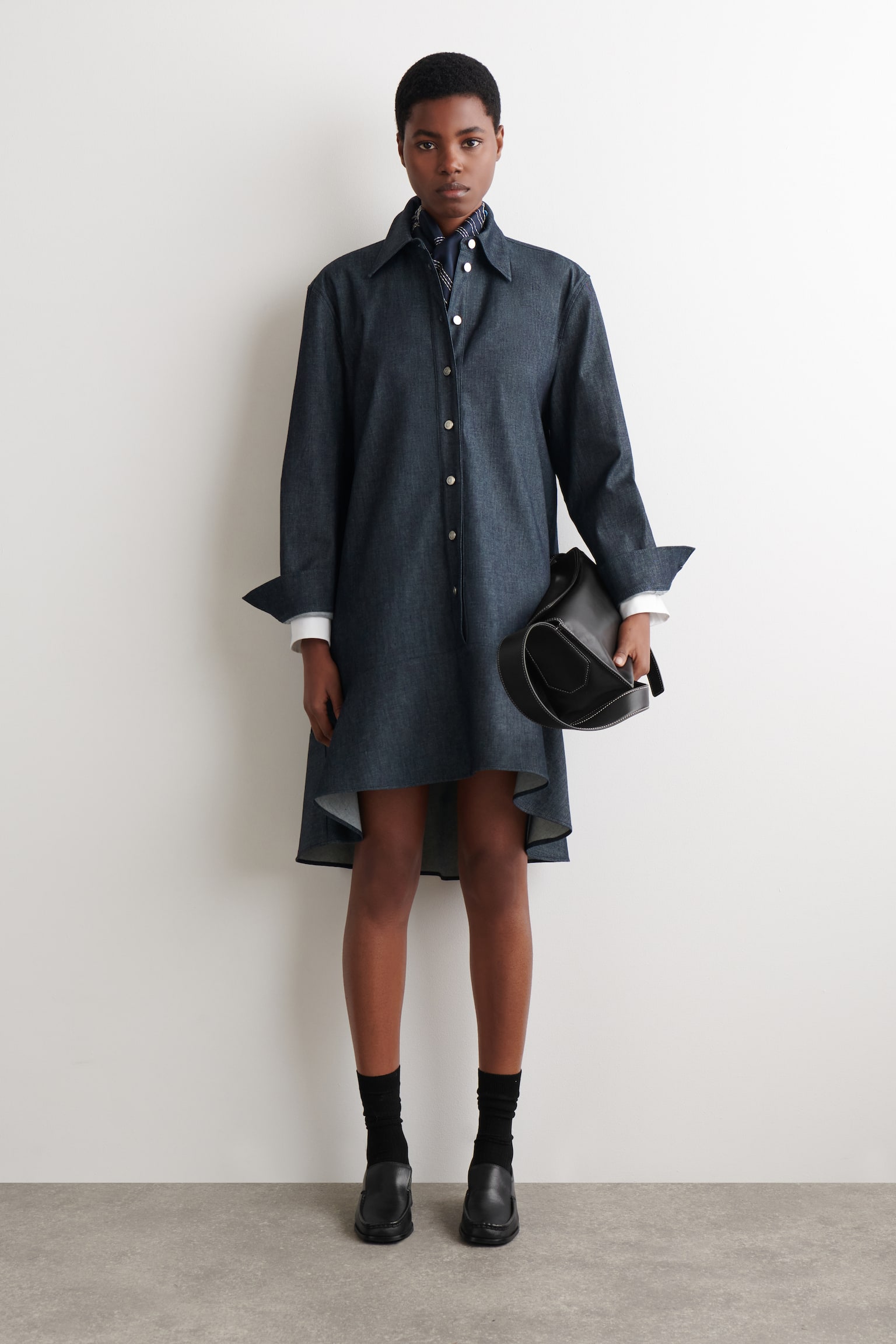 Flared denim mini-skjortekjole - INDIGO - 1
