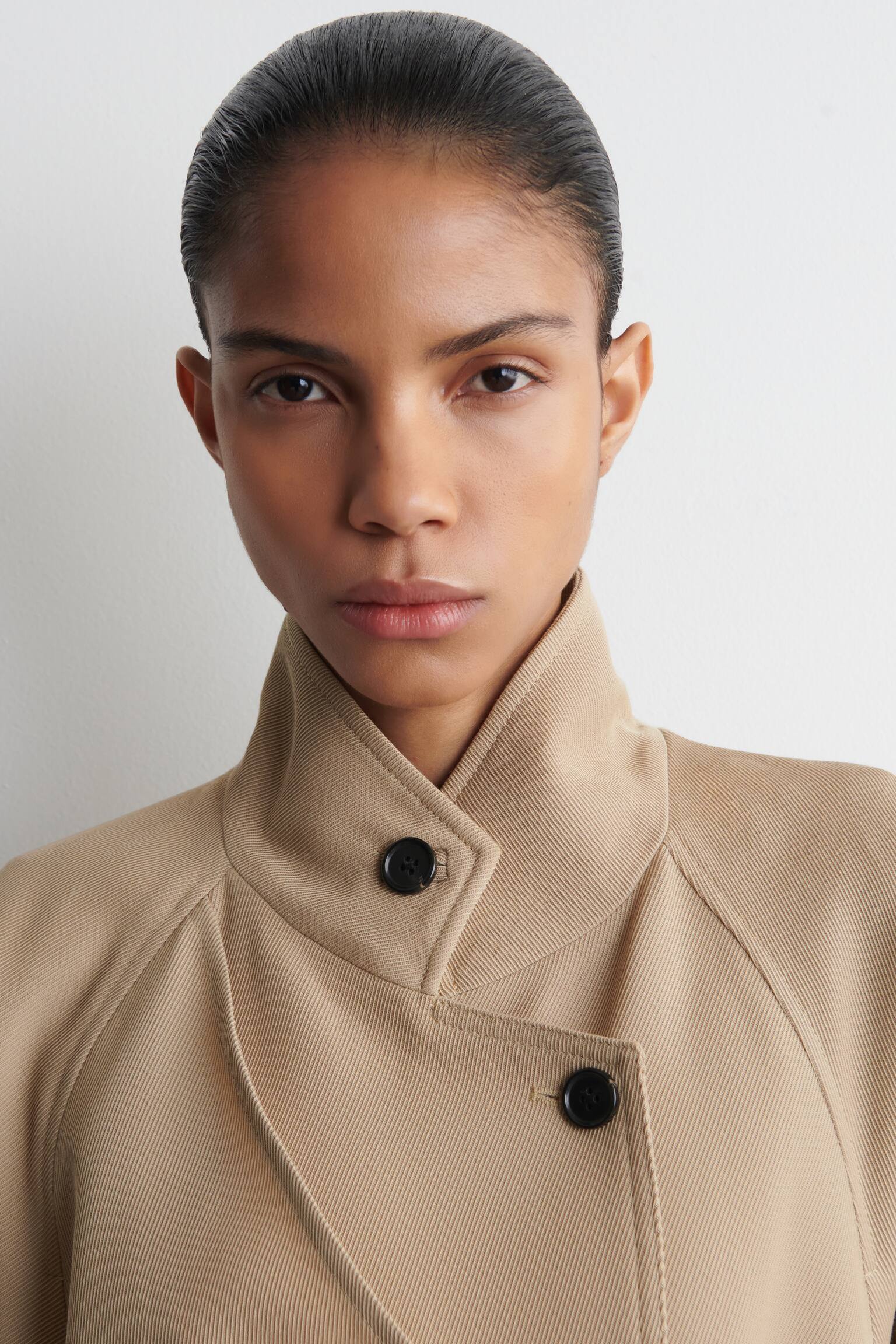 Trench cruzado em sarja de lã - BEGE - 8