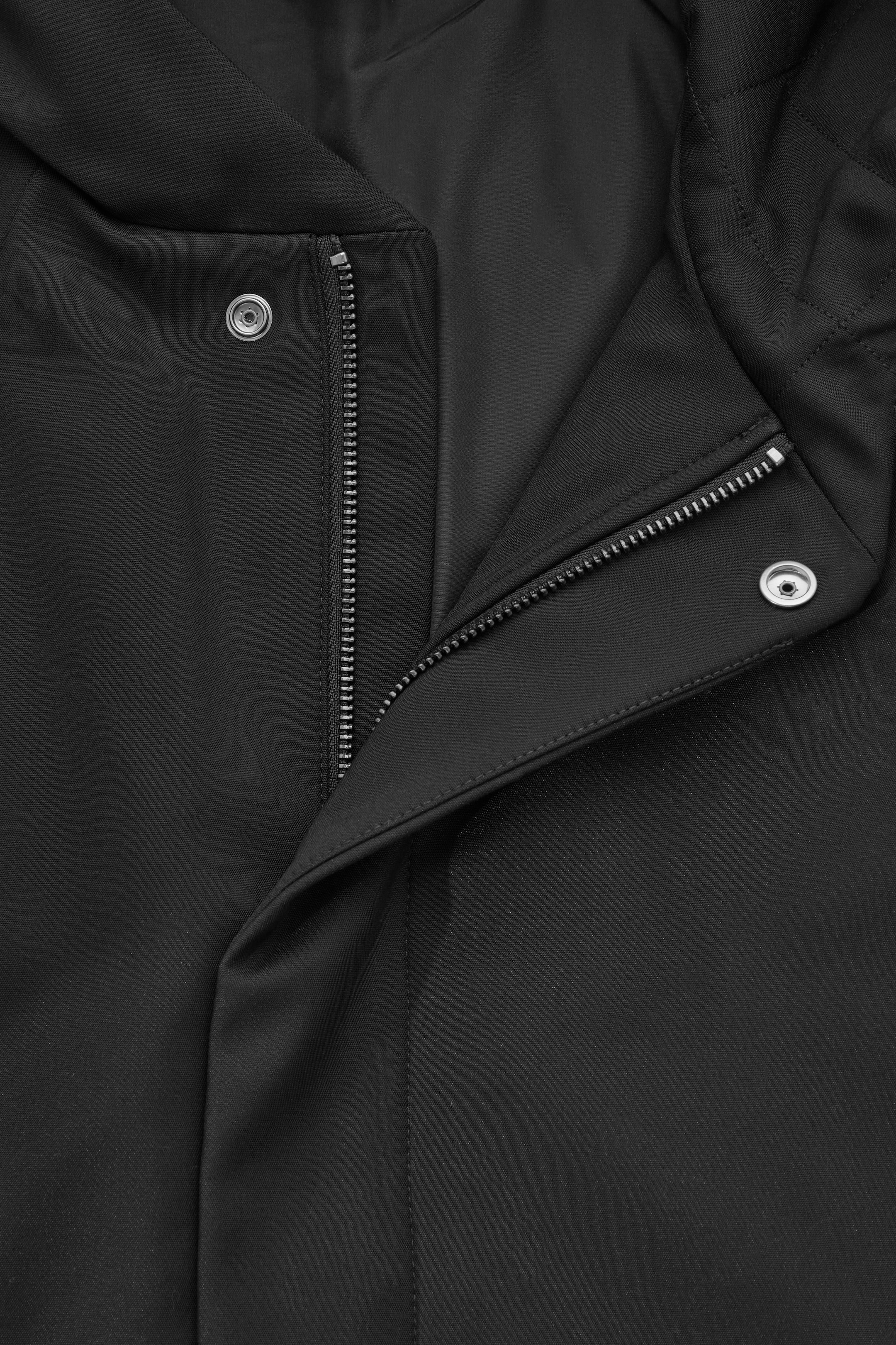 Grösseres Bild ansehen: WATTIERTER PARKA MIT KAPUZE - SCHWARZ - HERREN | H&M CH 2