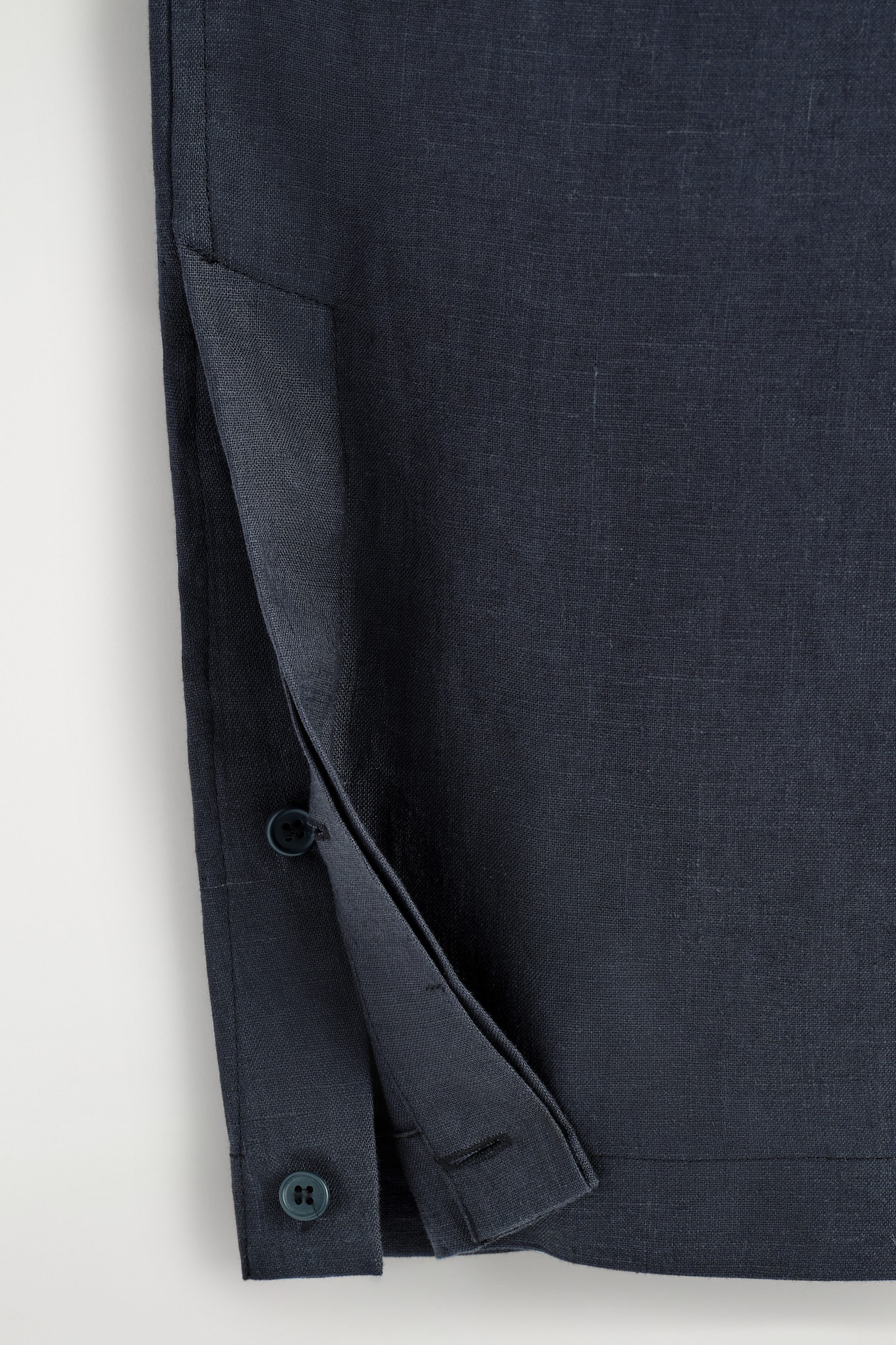 ELASTICATED LINEN BARREL-LEG PANTS — NAVY