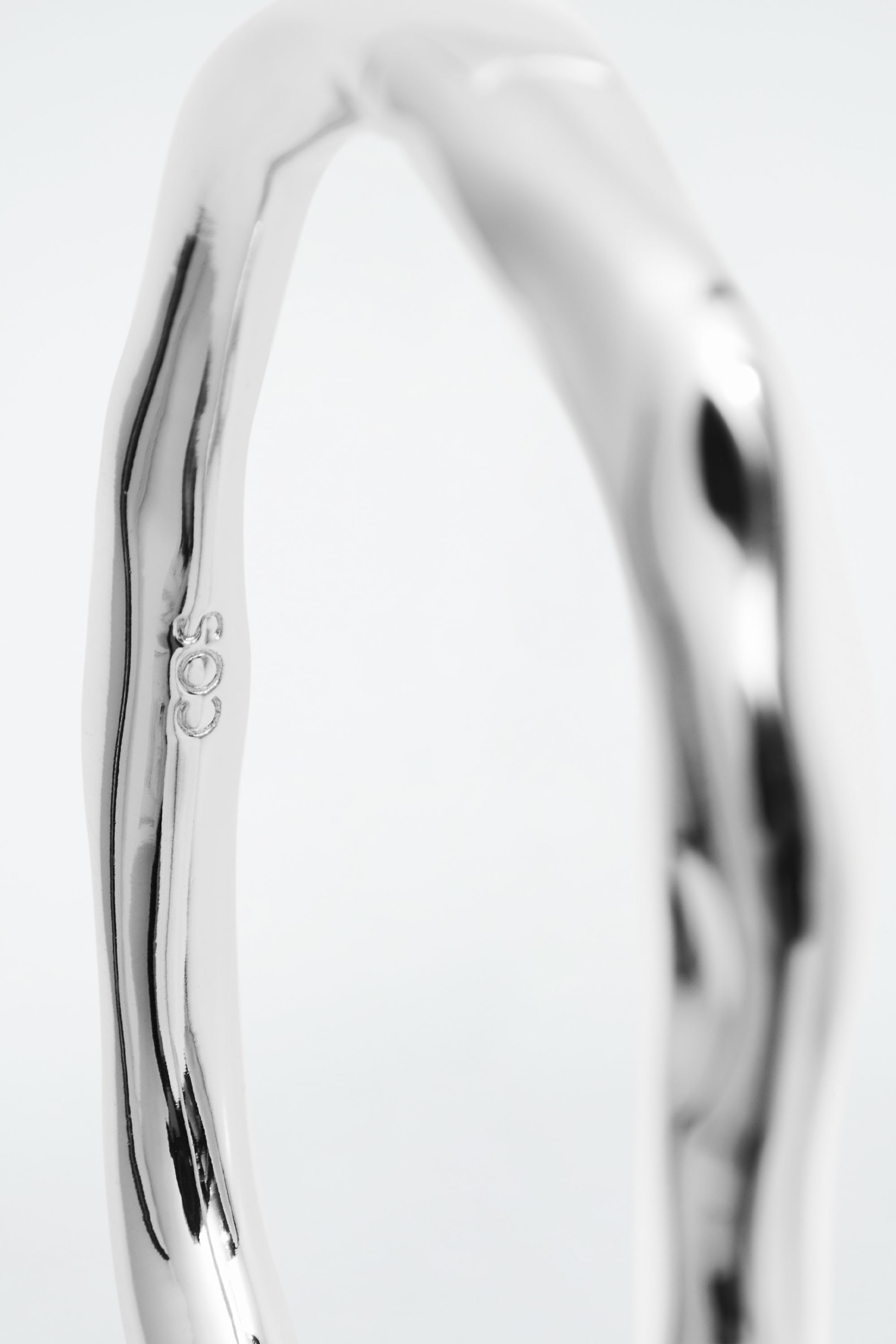 HAMMERED BANGLE