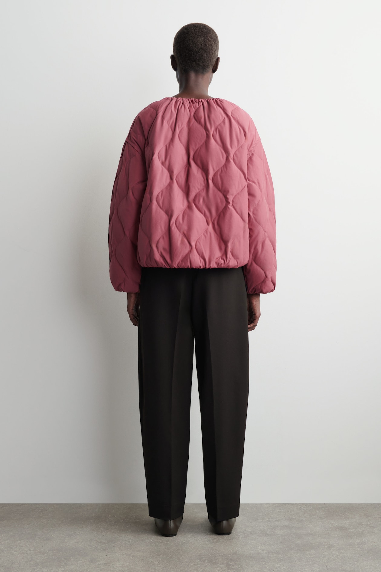 GATHERED QUILTED DOWN JACKET — DARK RED