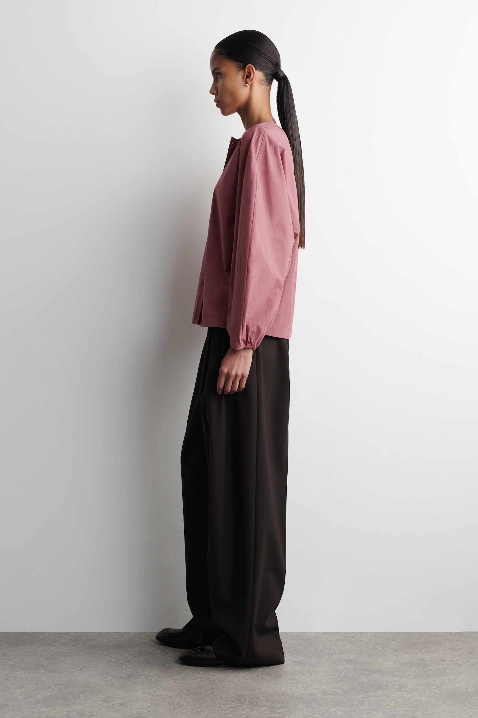 BLUSE AUS PIMA-BAUMWOLLE MIT FALTEN - BERRY/WEISS - 7