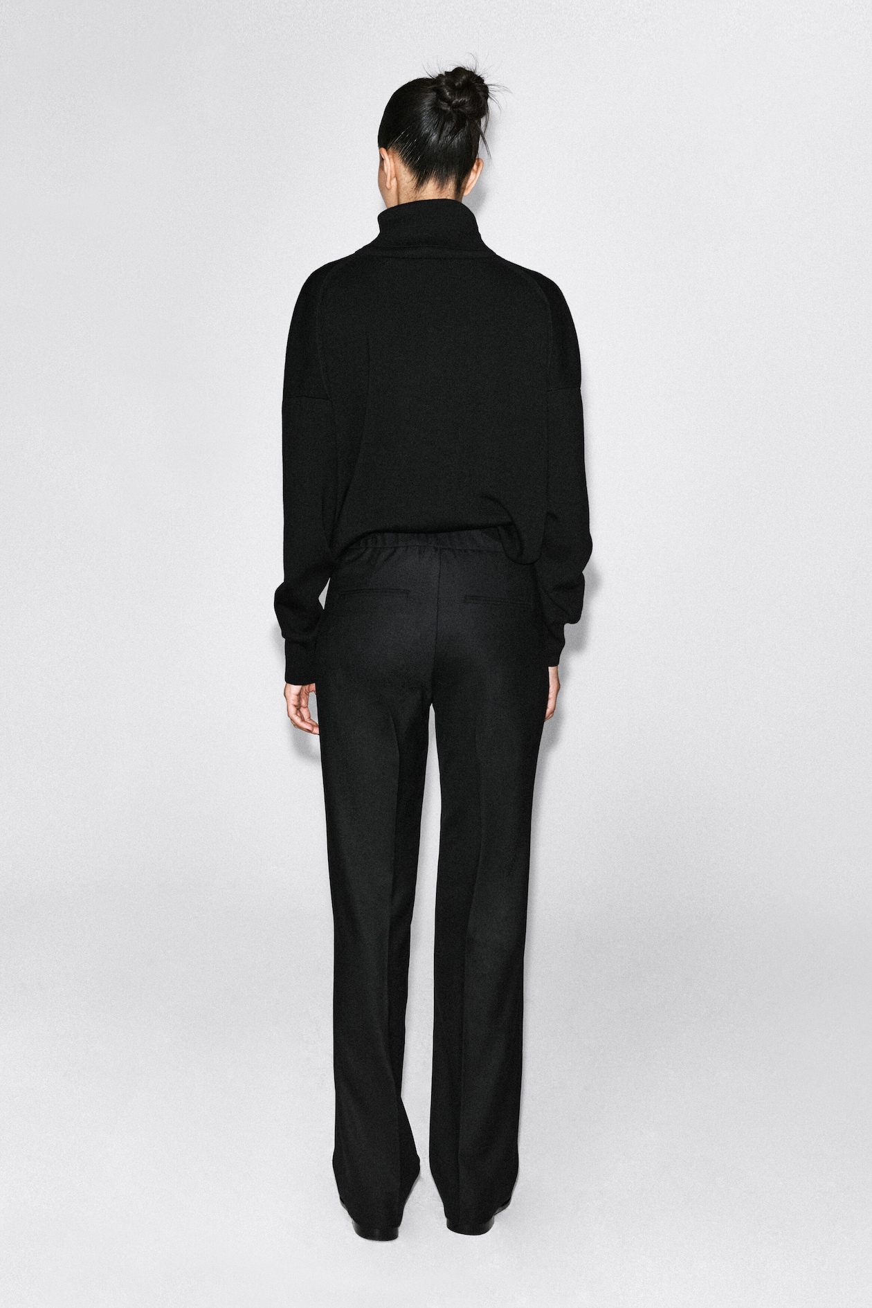 TAILORED STRAIGHT-LEG PANTS — CARBON