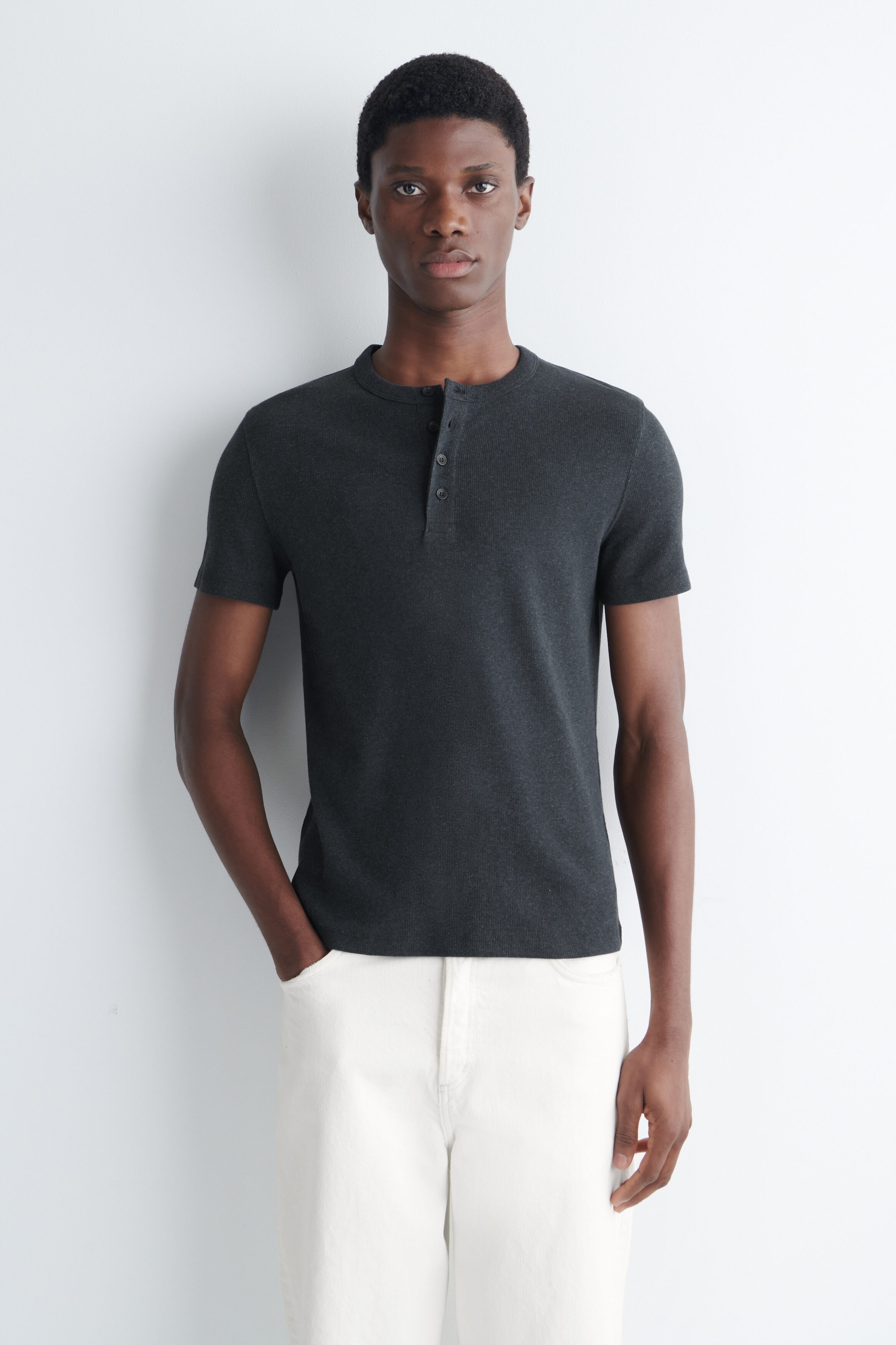 SLIM-FIT RIBBED HENLEY T-SHIRT