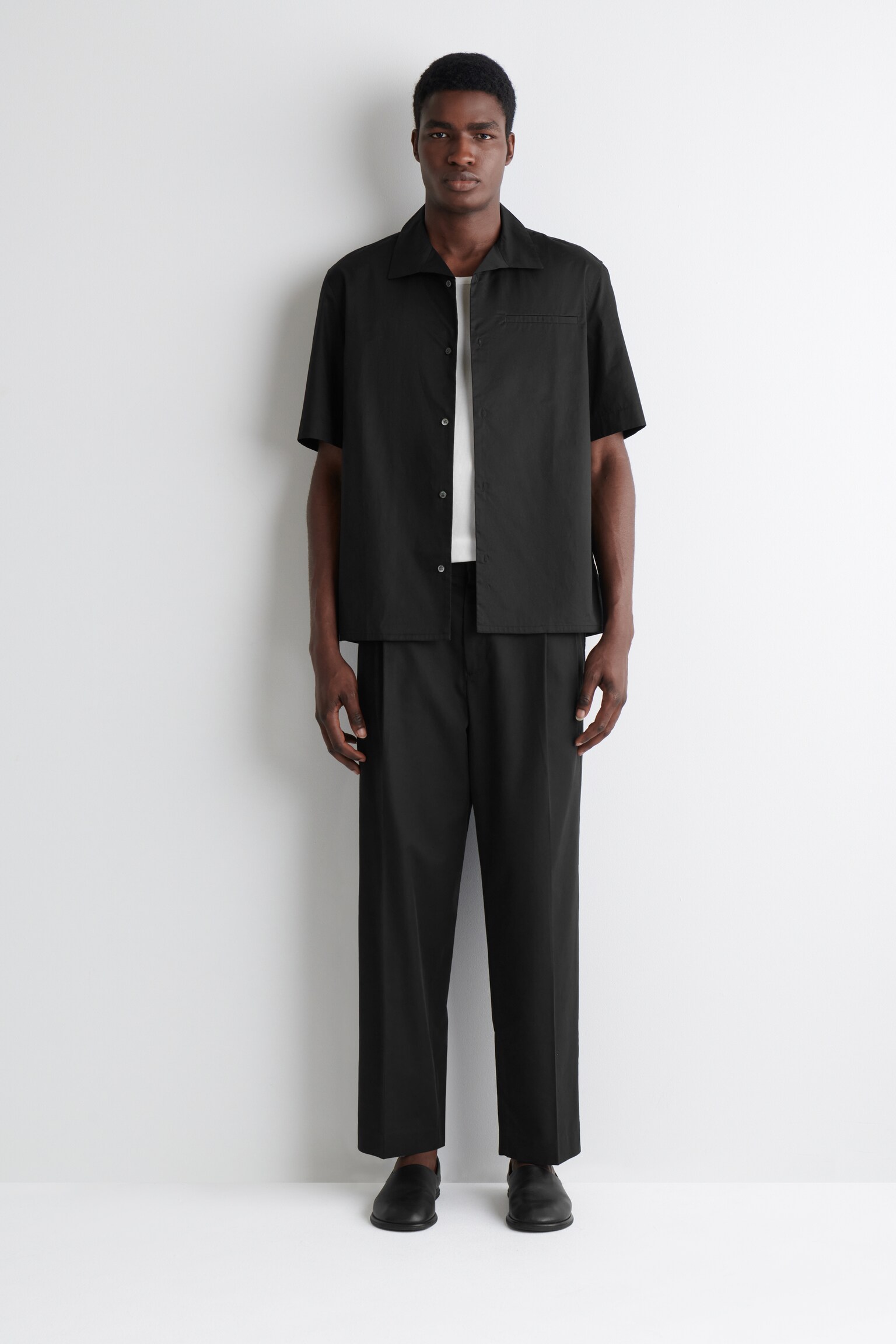CAMISA DE MANGA CORTA DE ALGODÓN PIMA - NEGRO - 3