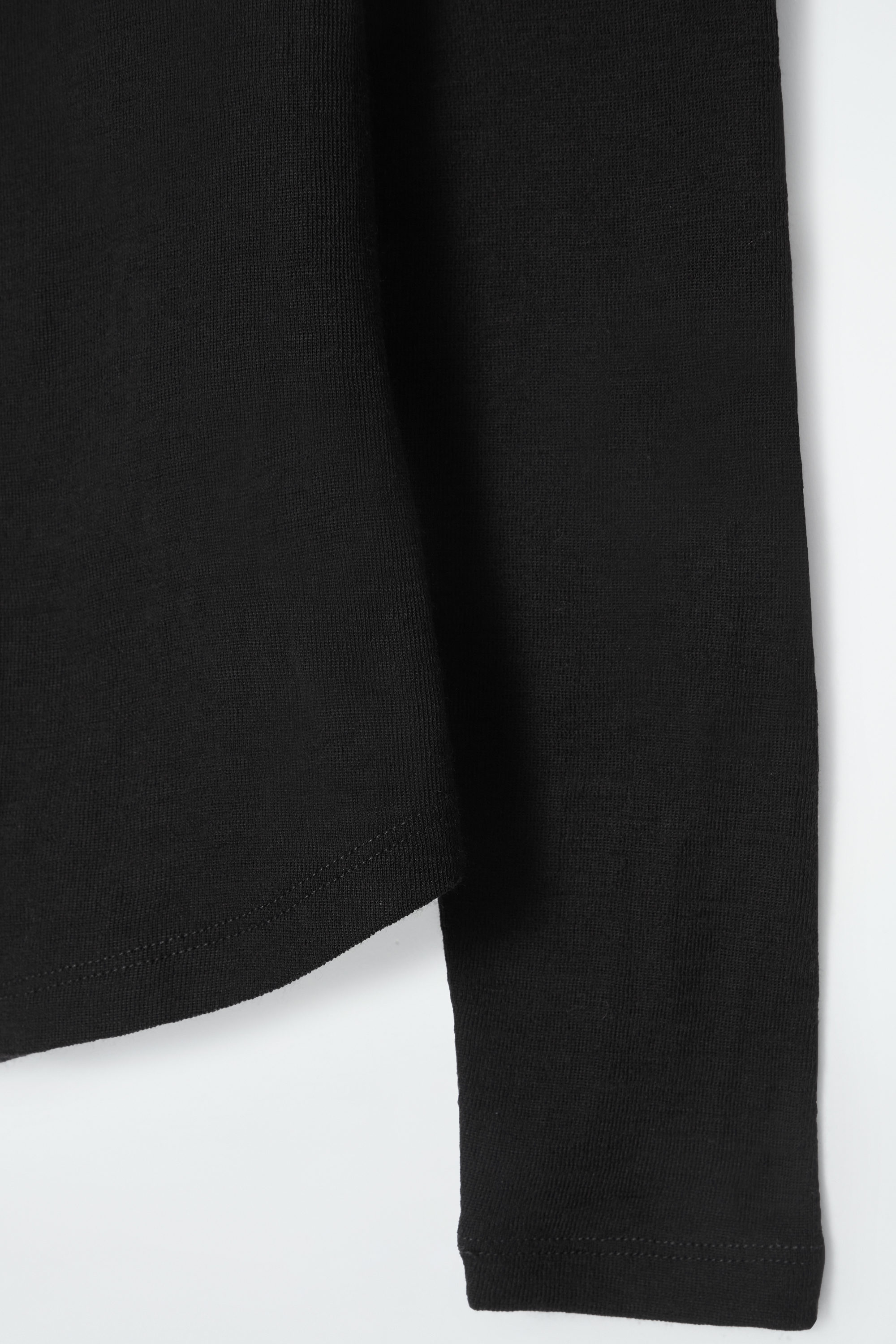 SCOOP-NECK MERINO WOOL LONG-SLEEVED TOP - BLACK | COS