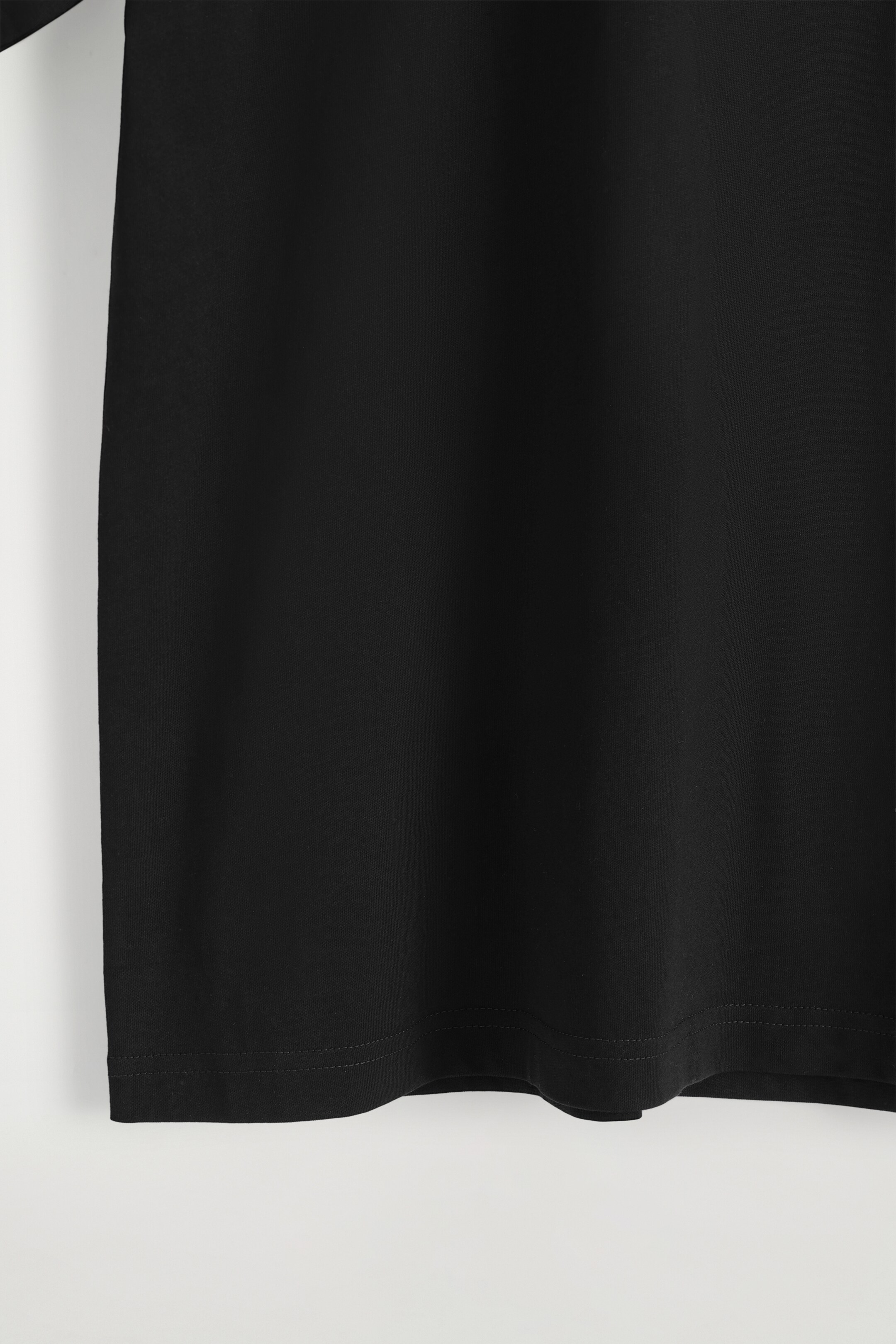 Zobacz większy obraz: LUŹNY T-SHIRT Z BAWEŁNY - CZARNY - ON | H&M PL 6