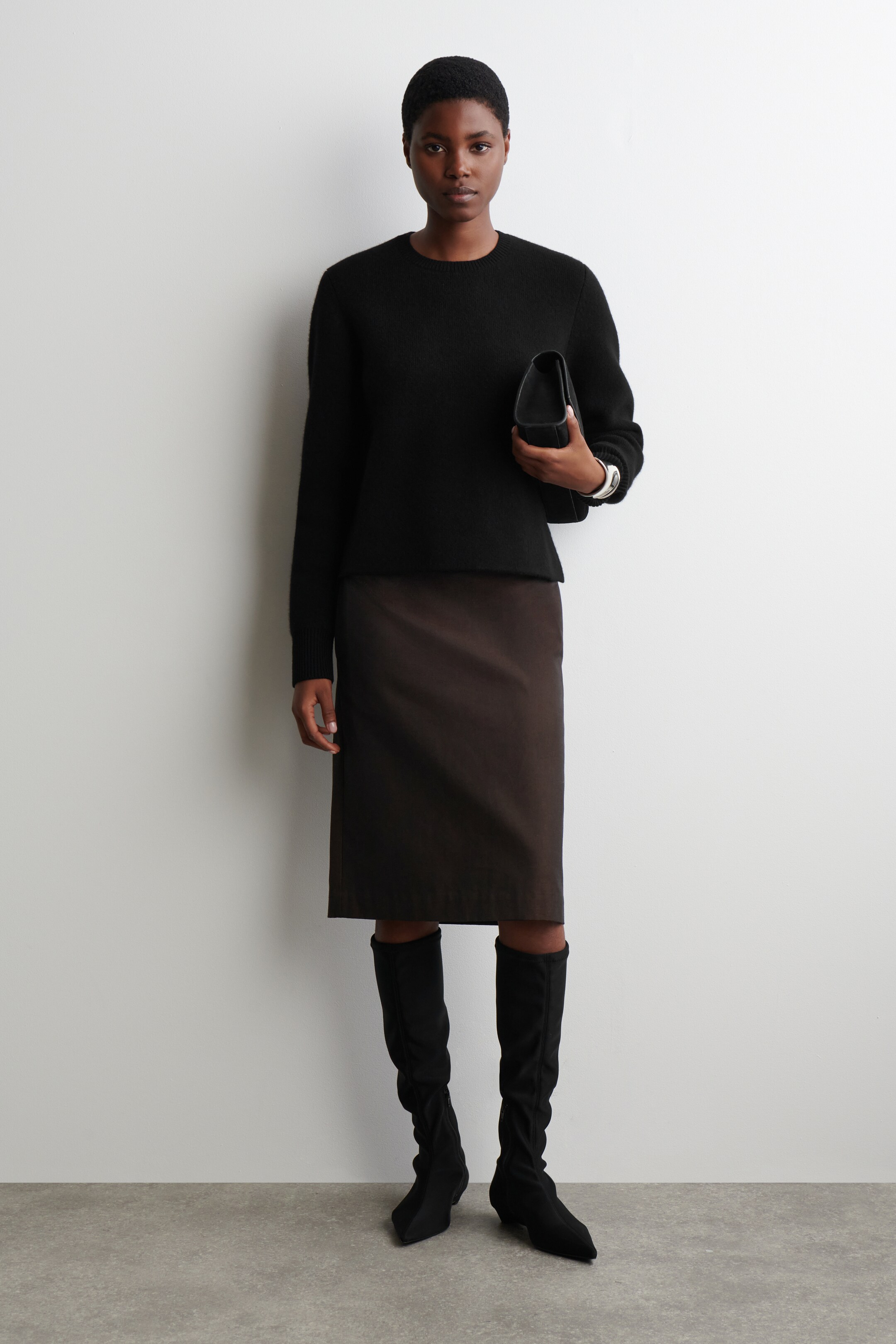 Zobraziť väčší obrázok: MERINO VLNENÝ SVETER S OKRÚHLYM VÝSTRIHOM - ČIERNA - ŽENY | H&M SK 2