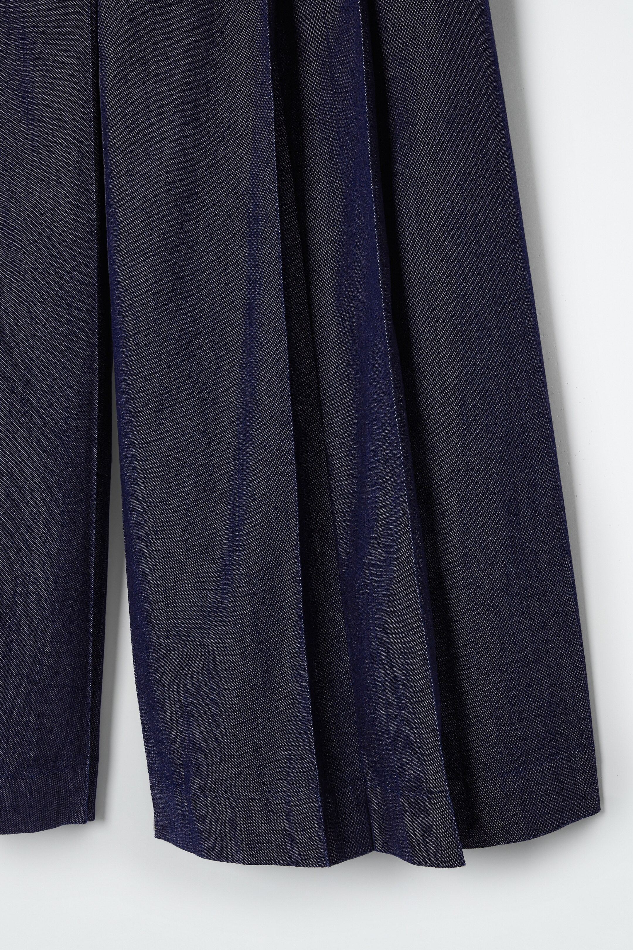 Ingrandisci l'immagine: TAILORED DENIM SKORT - INDIGO - DONNA | H&M CH 3