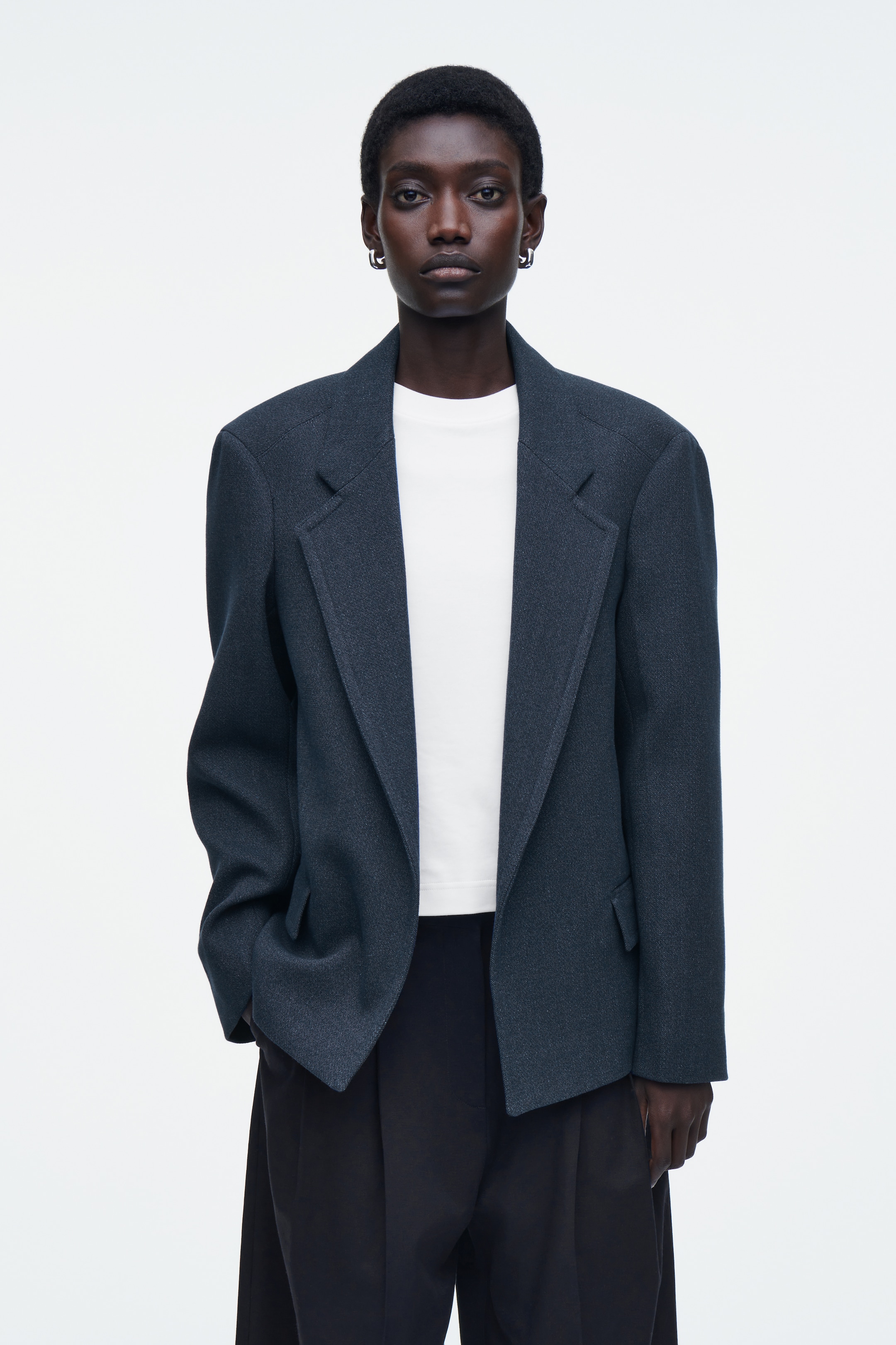 View larger image: OVERSIZED EXAGGERATED-SHOULDER DENIM-LOOK BLAZER - DARK BLUE - Ladies | H&M GB 1