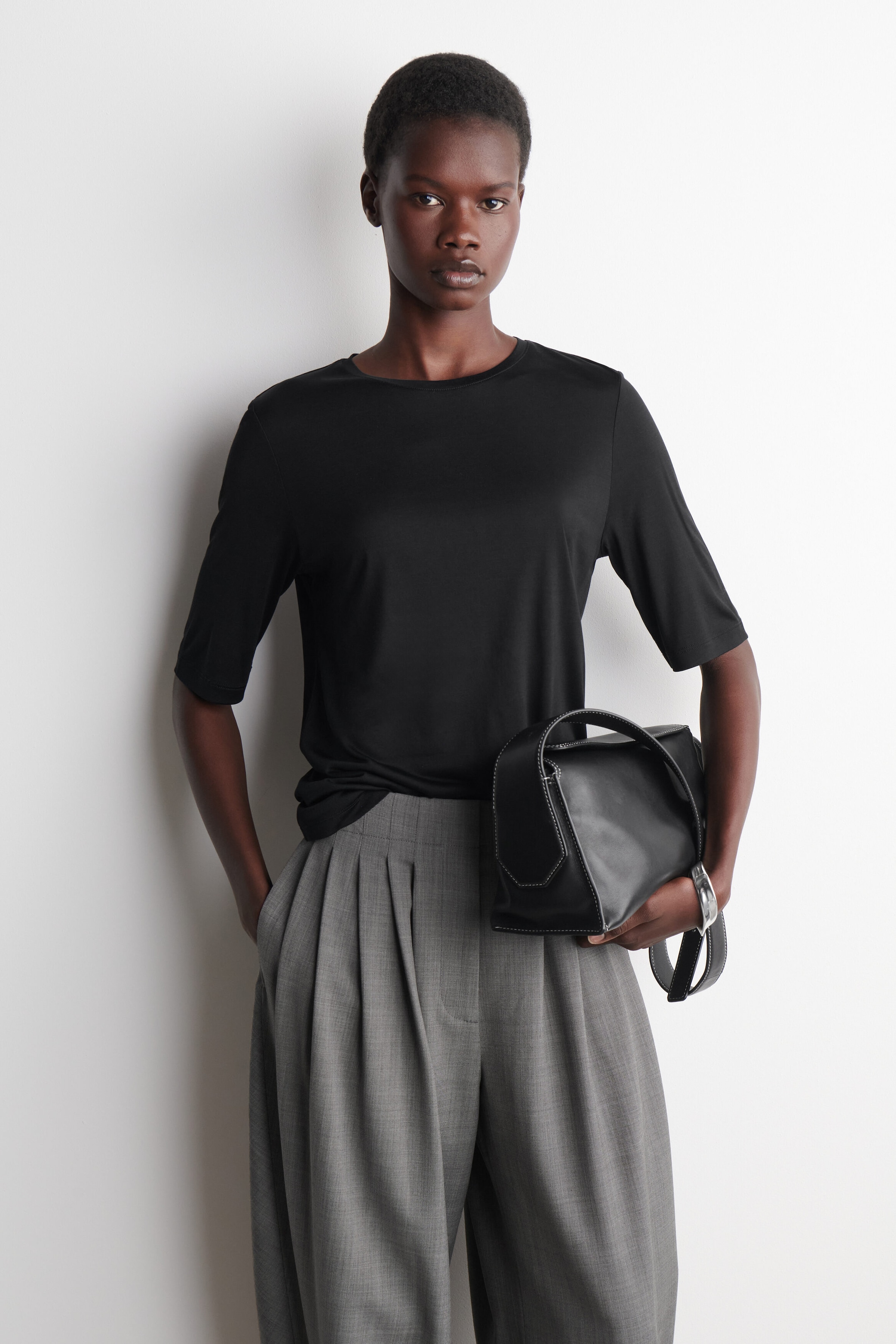 T-SHIRT EN SOIE FLUIDE