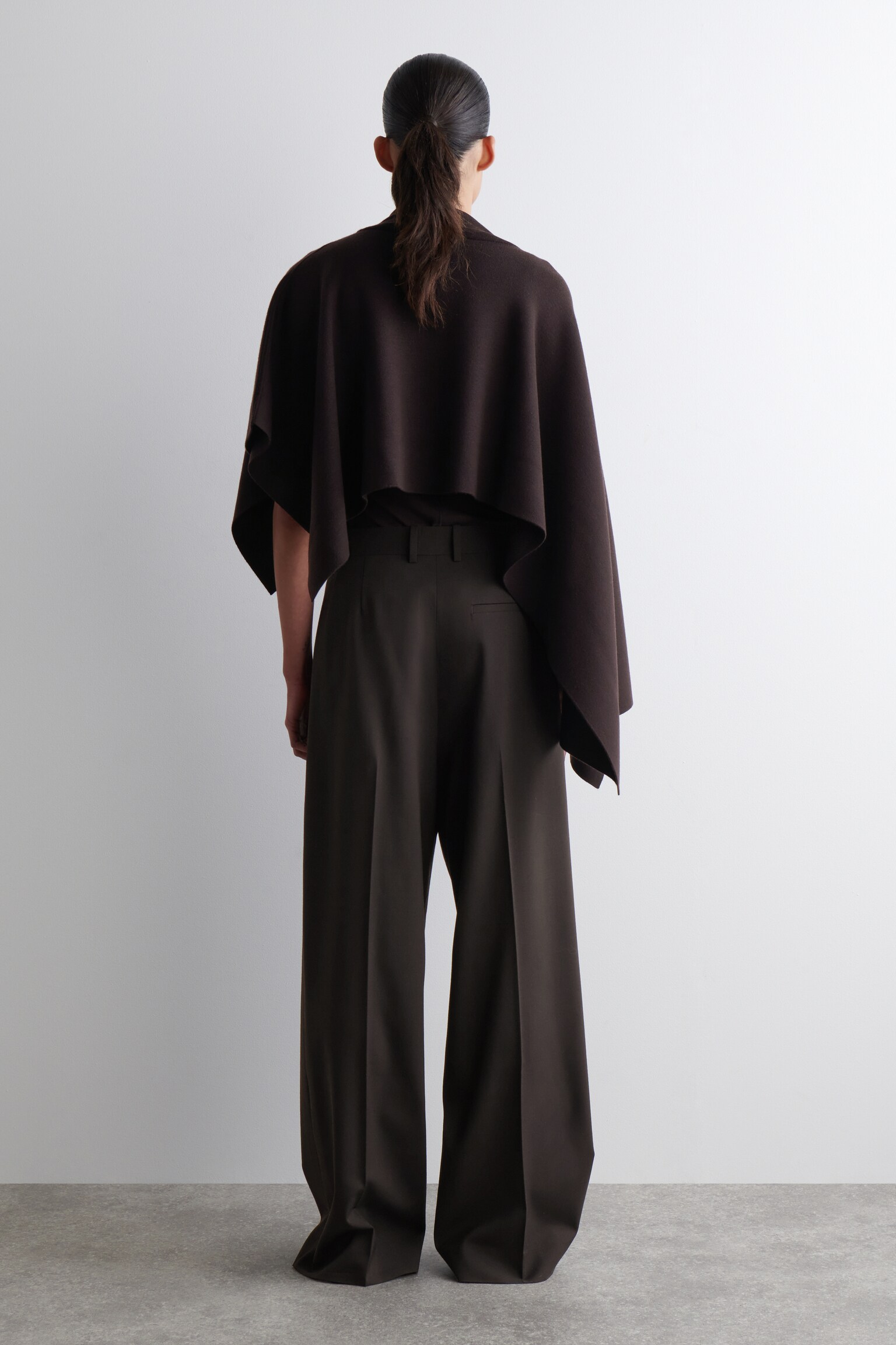 ASYMMETRIC DOUBLE-KNIT WOOL CAPE - DARK BROWN - 4