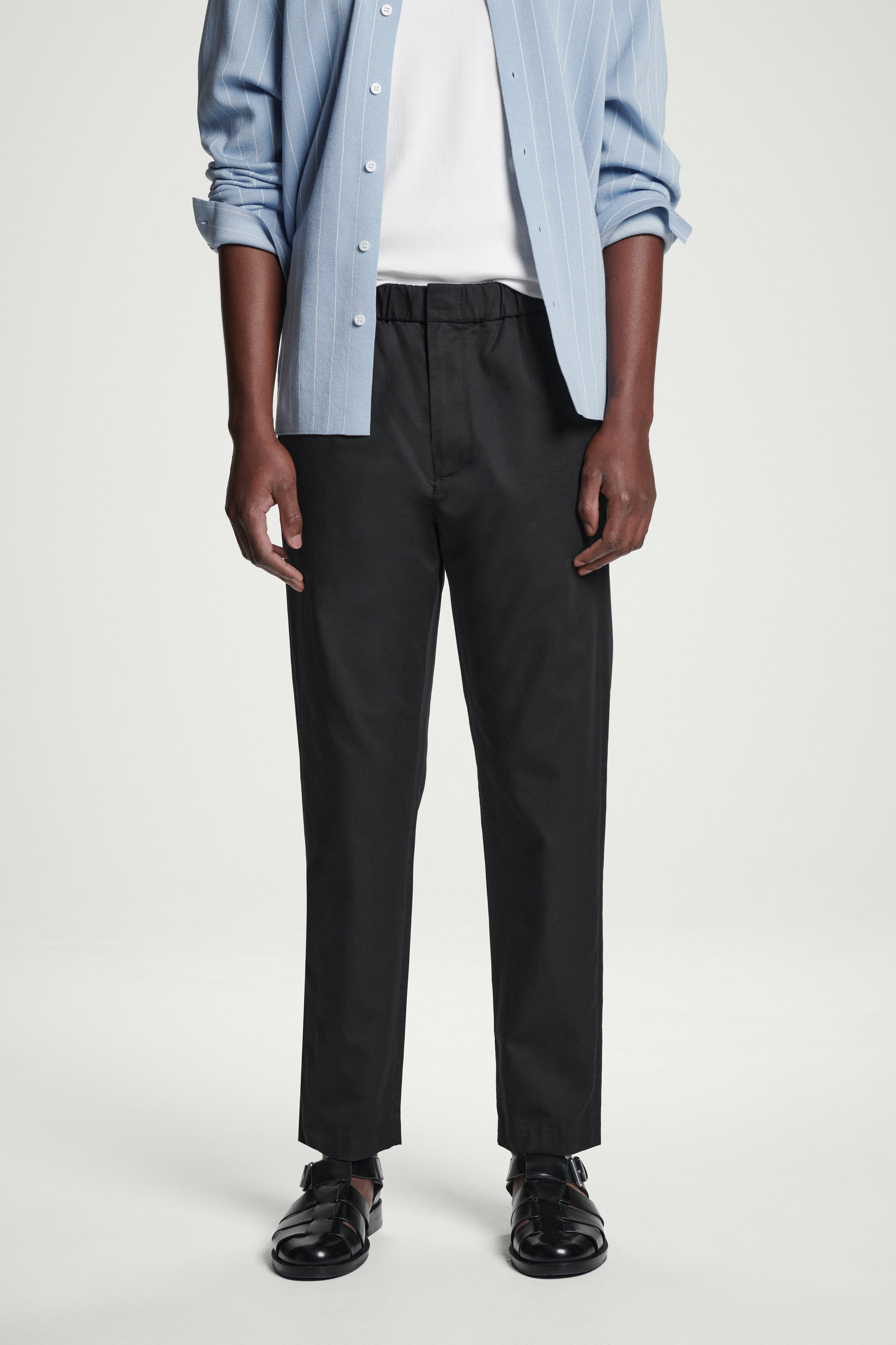 TWILL TAPERED PANTS - BLACK | COS
