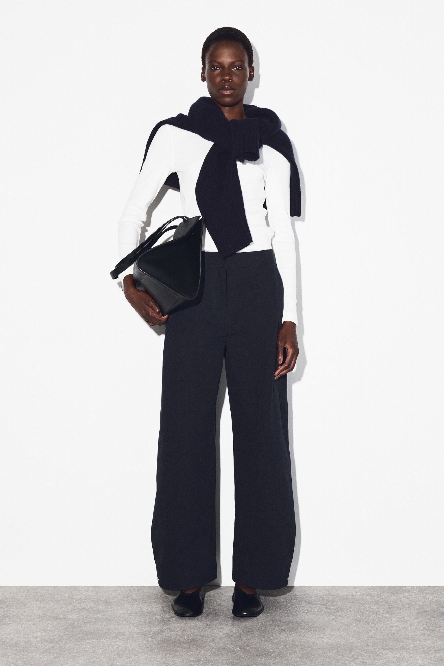 PIMA COTTON BARREL-LEG TROUSERS - NAVY/DARK GREY