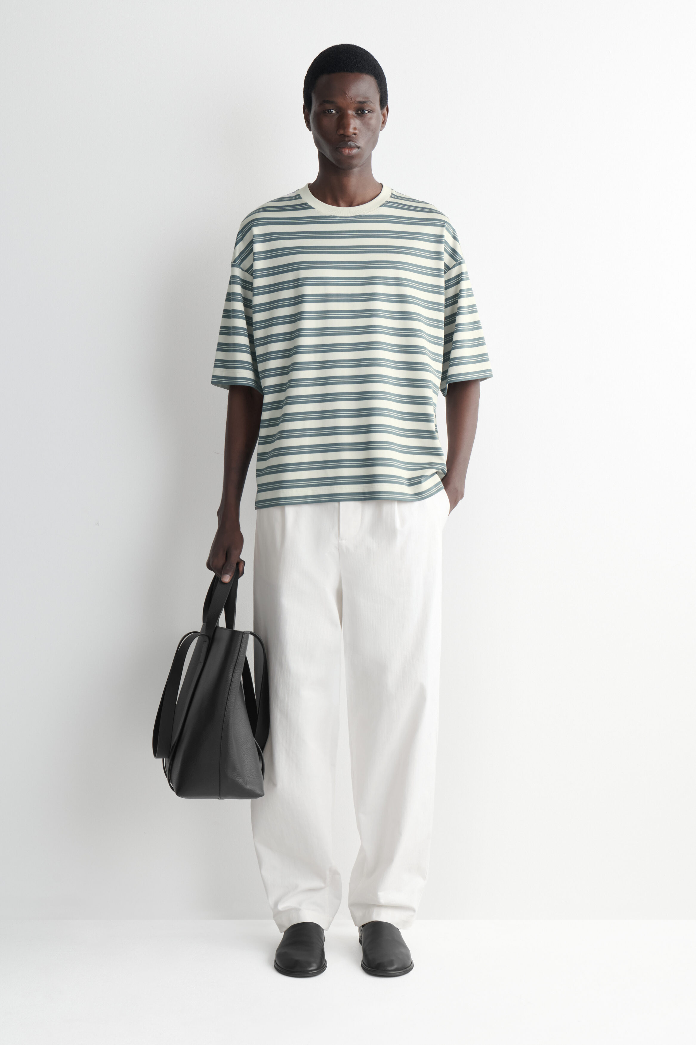 OVERSIZED STRIPED COTTON T-SHIRT - BLUE / OFF-WHITE / STRIPED | COS NL