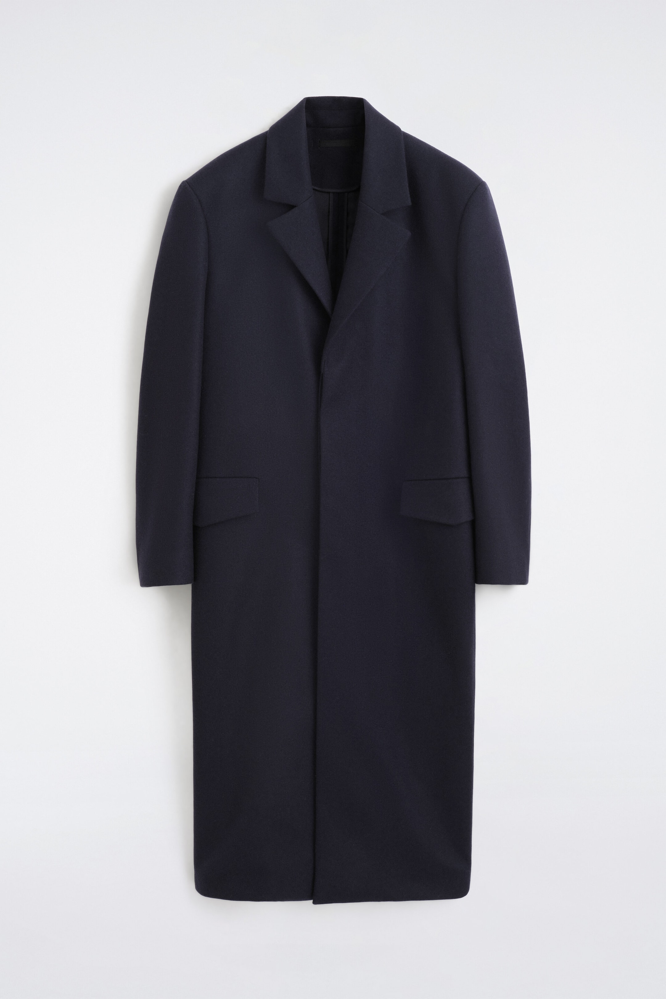 TAILORED WOOL COAT