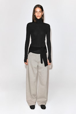 MERINO WOOL TURTLENECK TOP — BLACK 3