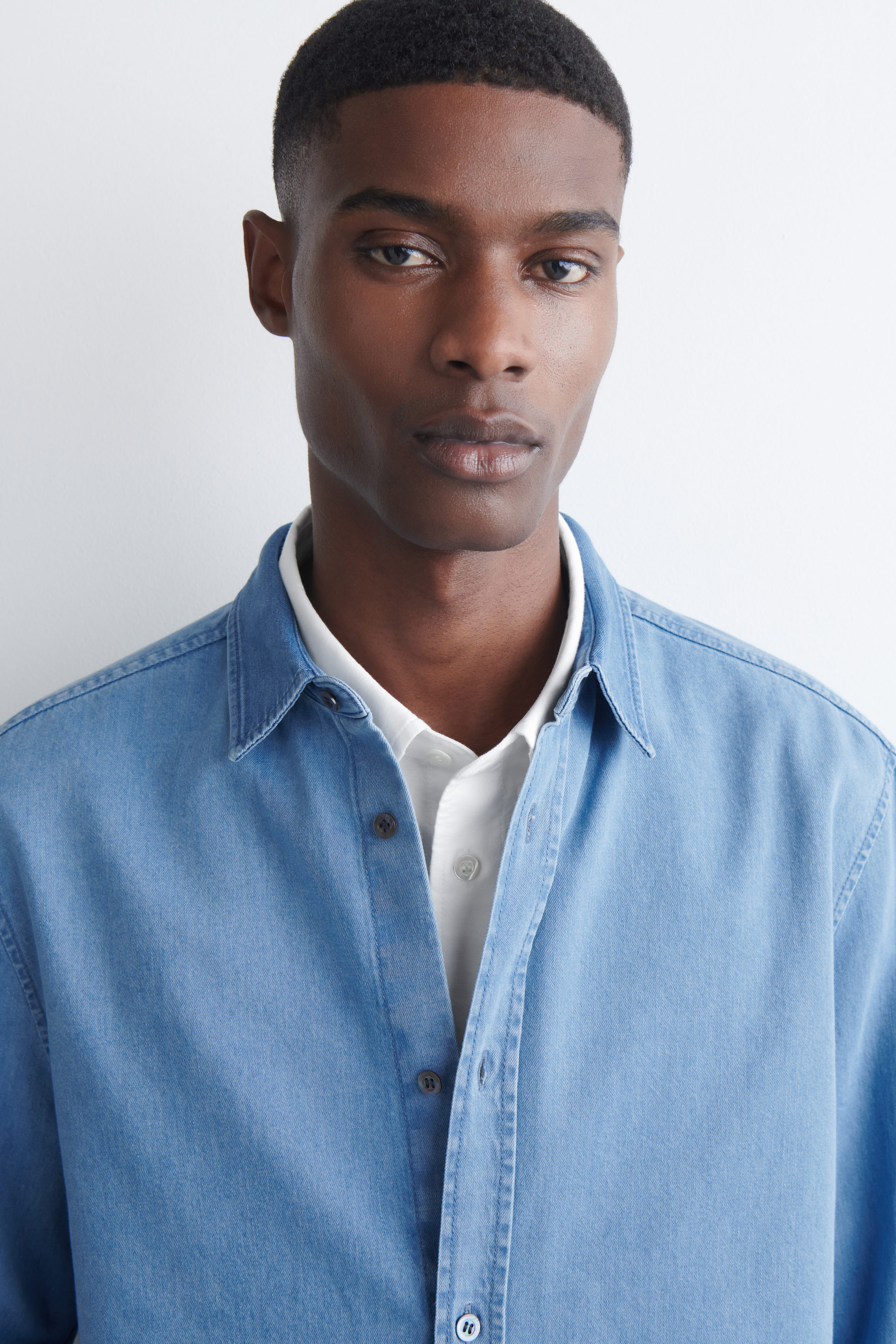 cos デニムシャツ DENIM SHIRT - BLUE | COS US