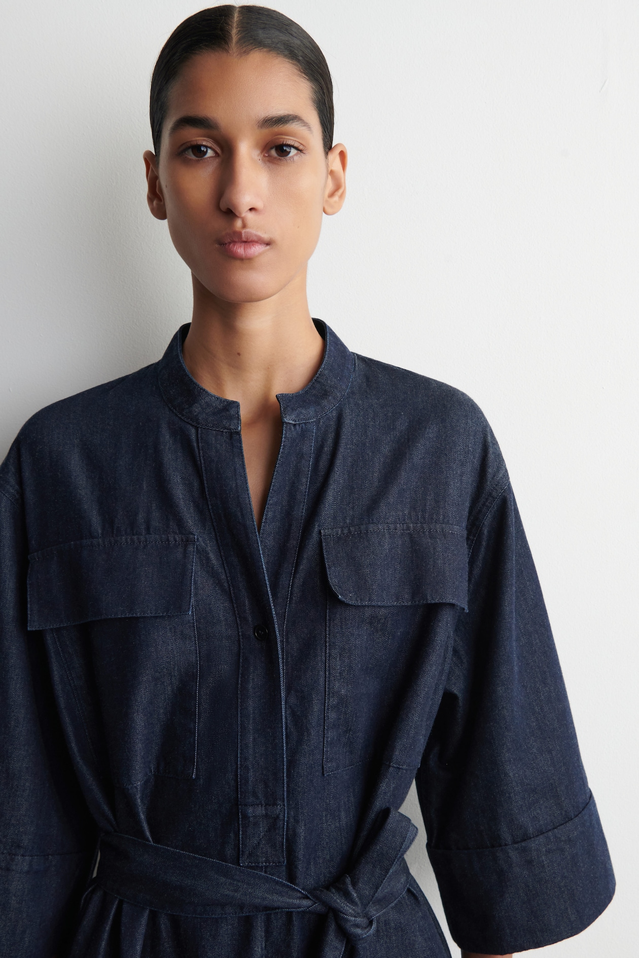 DENIM UTILITY MIDI SHIRT DRESS — DARK BLUE