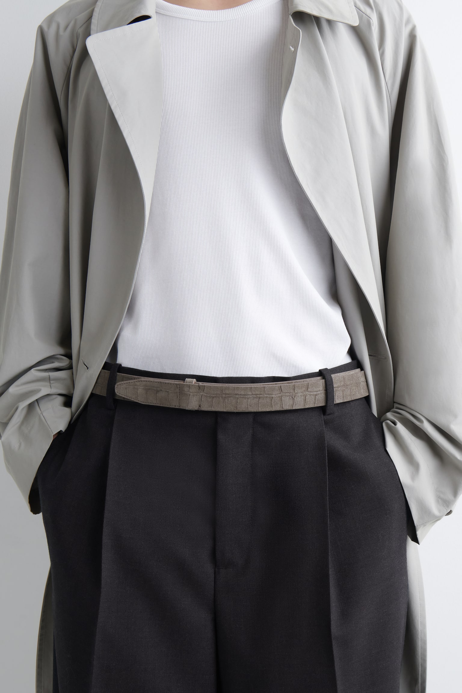 VELOURSLEDERGÜRTEL IN KROKODILOPTIK OHNE SCHNALLE - GRAU - 1