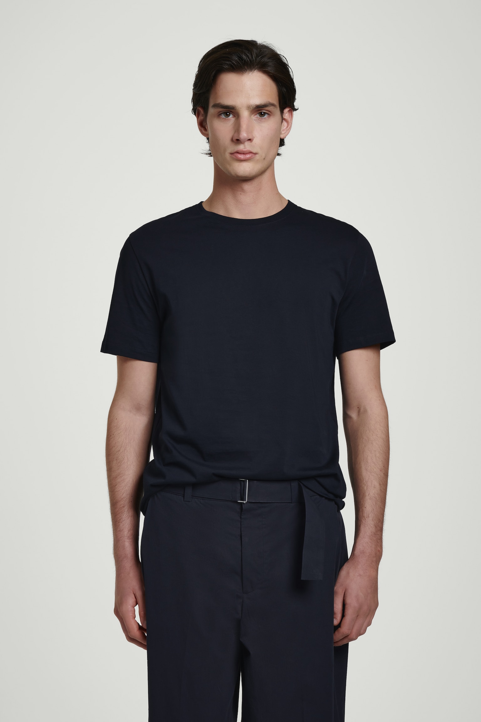 CAMISETA DE LINO - AZUL MARINO/BLANCO - 2
