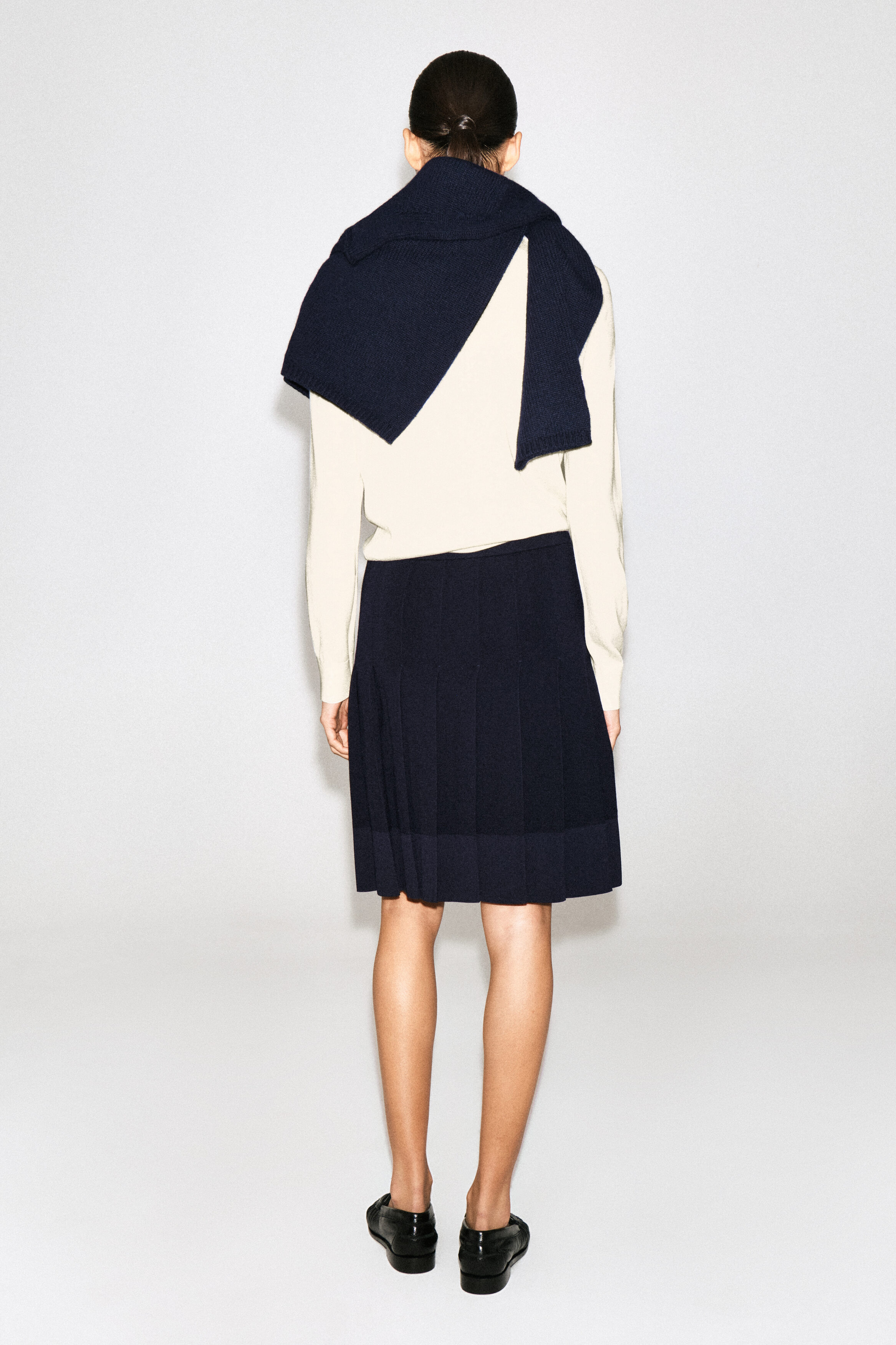 PLEATED MERINO WOOL MIDI SKIRT - thumbnail 5