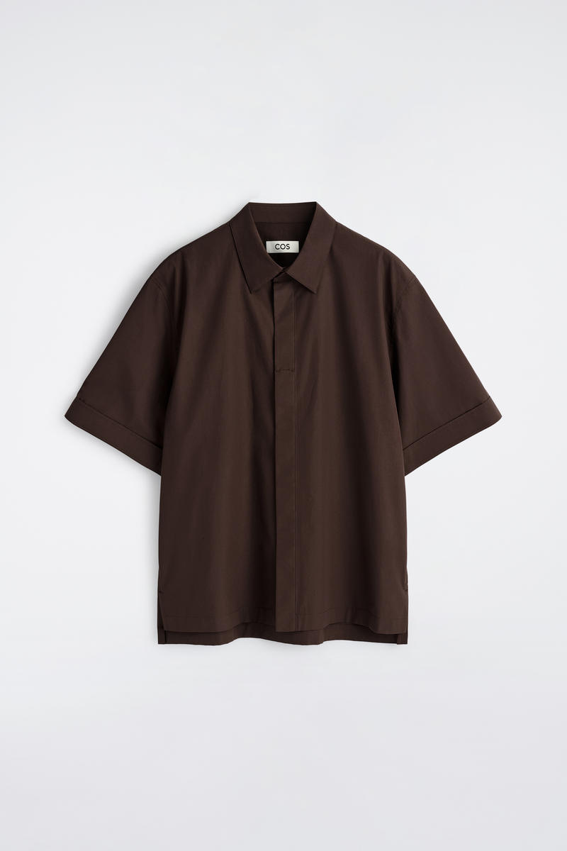 Tailored Short-Sleeved Cotton Shirt in Brown