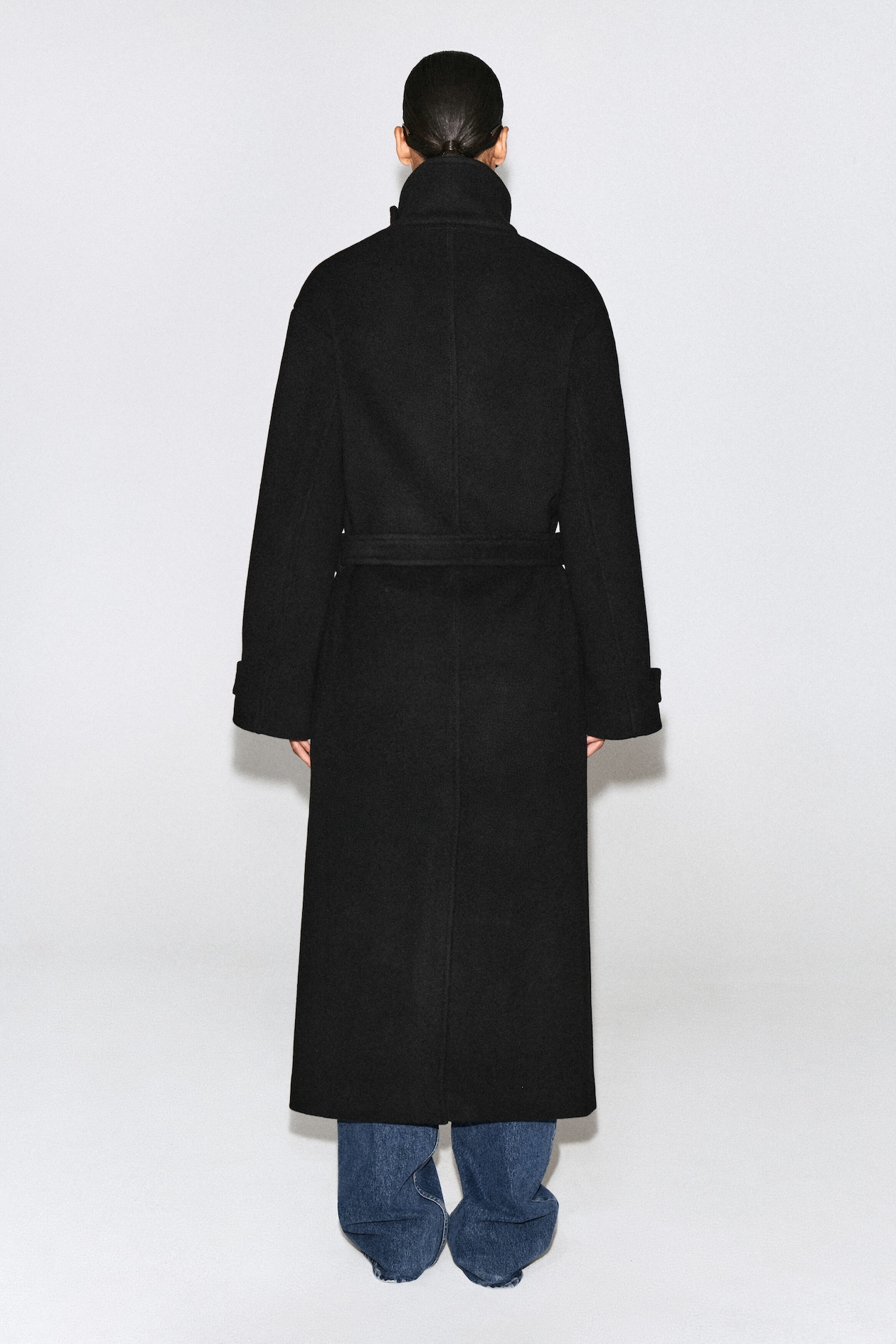 BELTED WOOL-BLEND MOCK-NECK COAT — BLACK