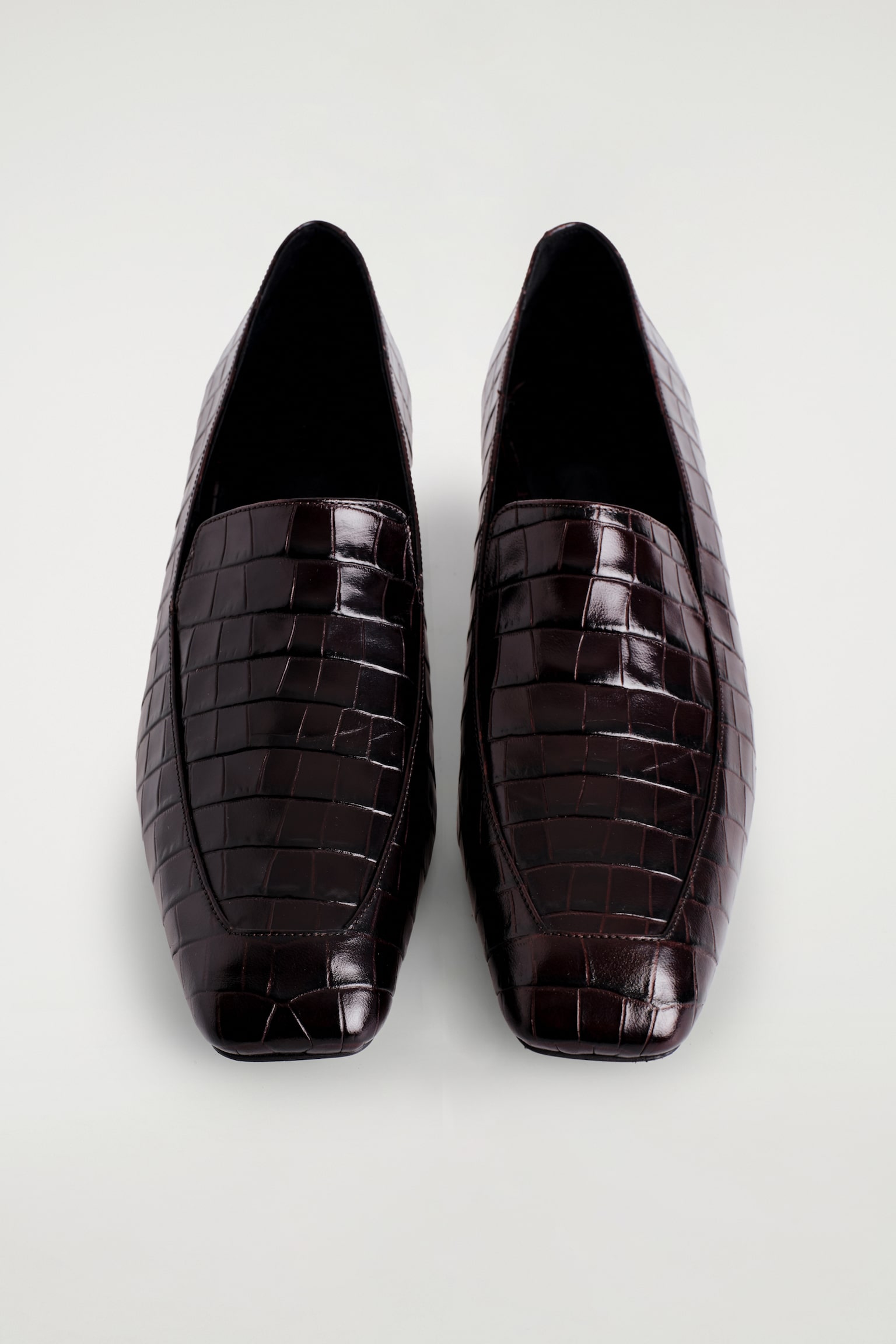 CROC-EFFECT LEATHER HEELED LOAFERS - BROWN - 2