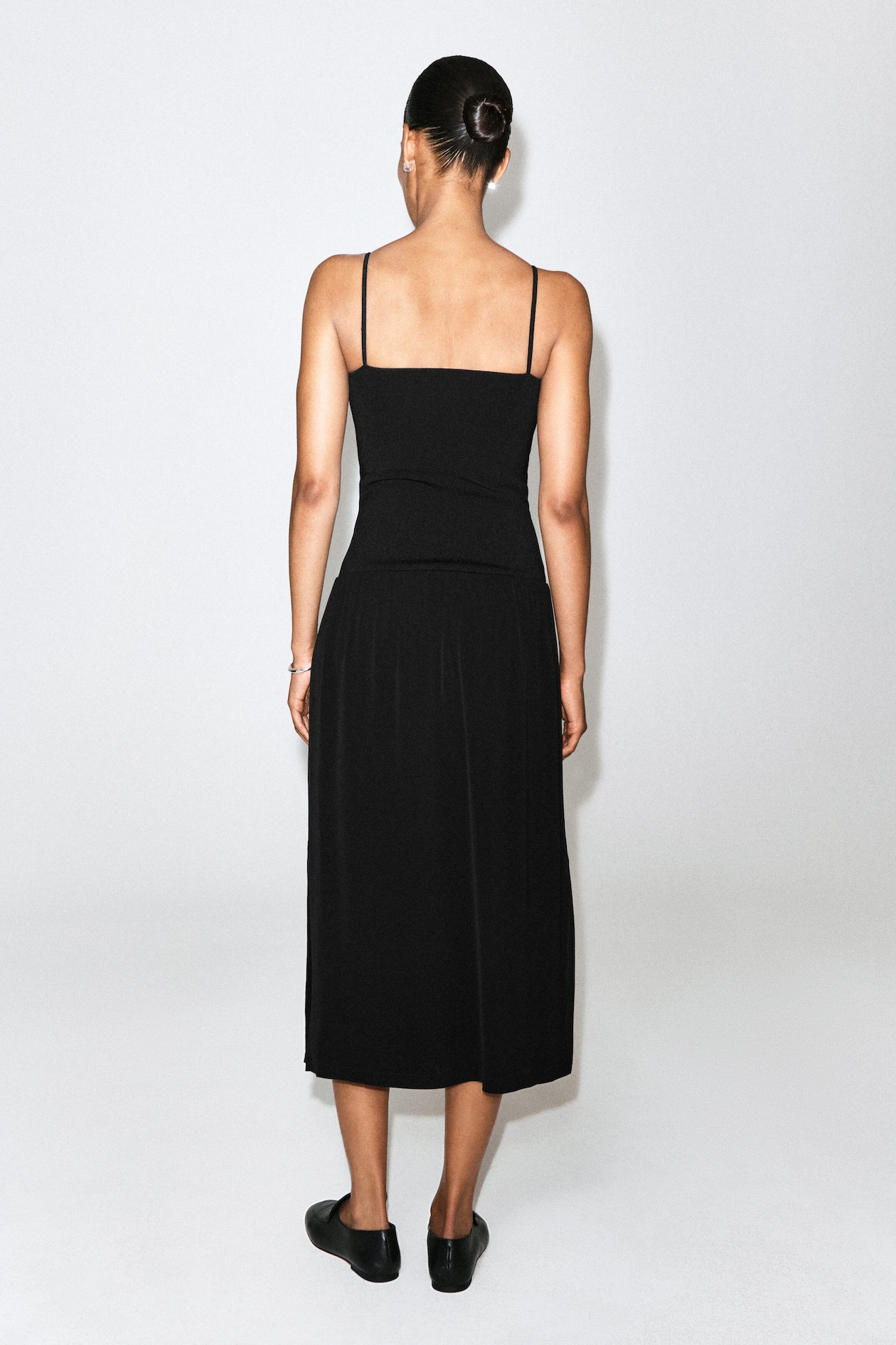CONTRAST-PANEL MAXI DRESS — BLACK