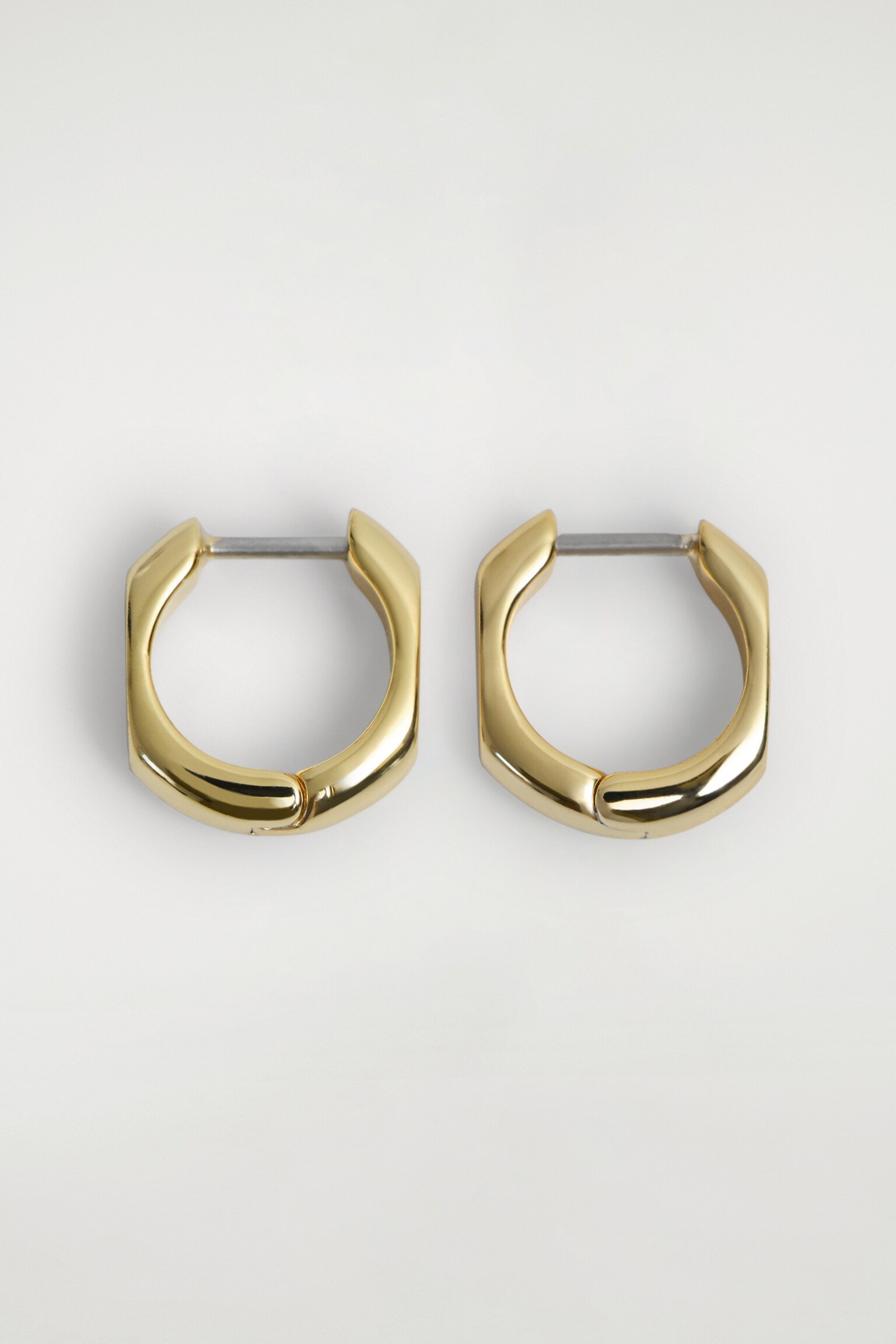 SCULPTED MINI HOOP EARRINGS - GOLD - 2
