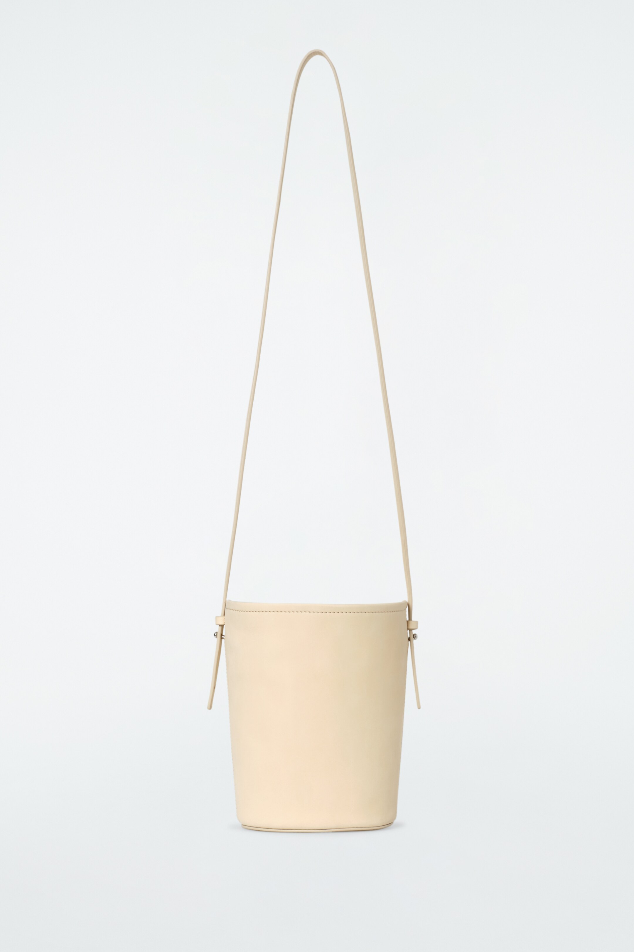 Agrandir l'image: MINI SAC SEAU - NUBUCK - JAUNE BEURRE - FEMME | H&M BE 4
