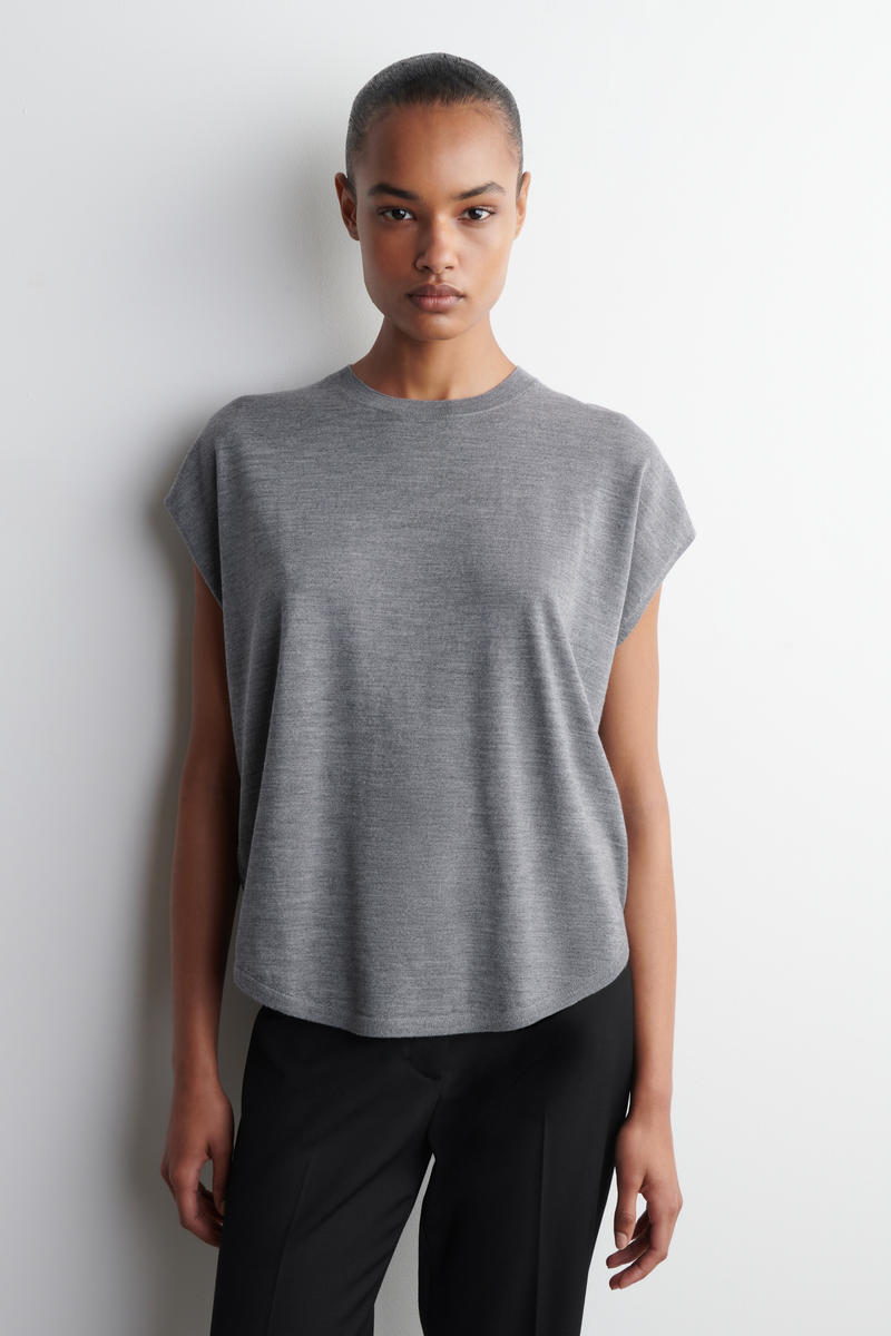 Cos Circle-cut Merino Wool Top In Gray