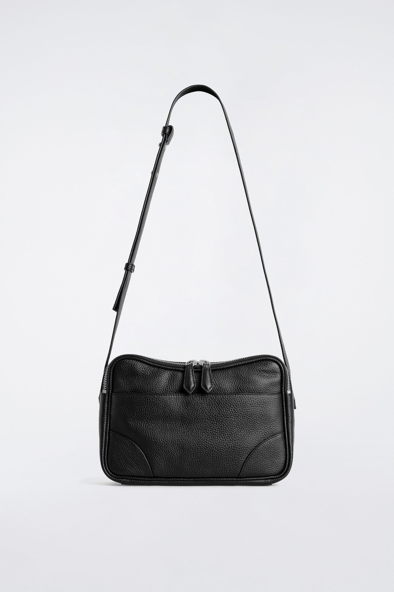 CLASSIC CROSSBODY BAG - LEATHER — BLACK