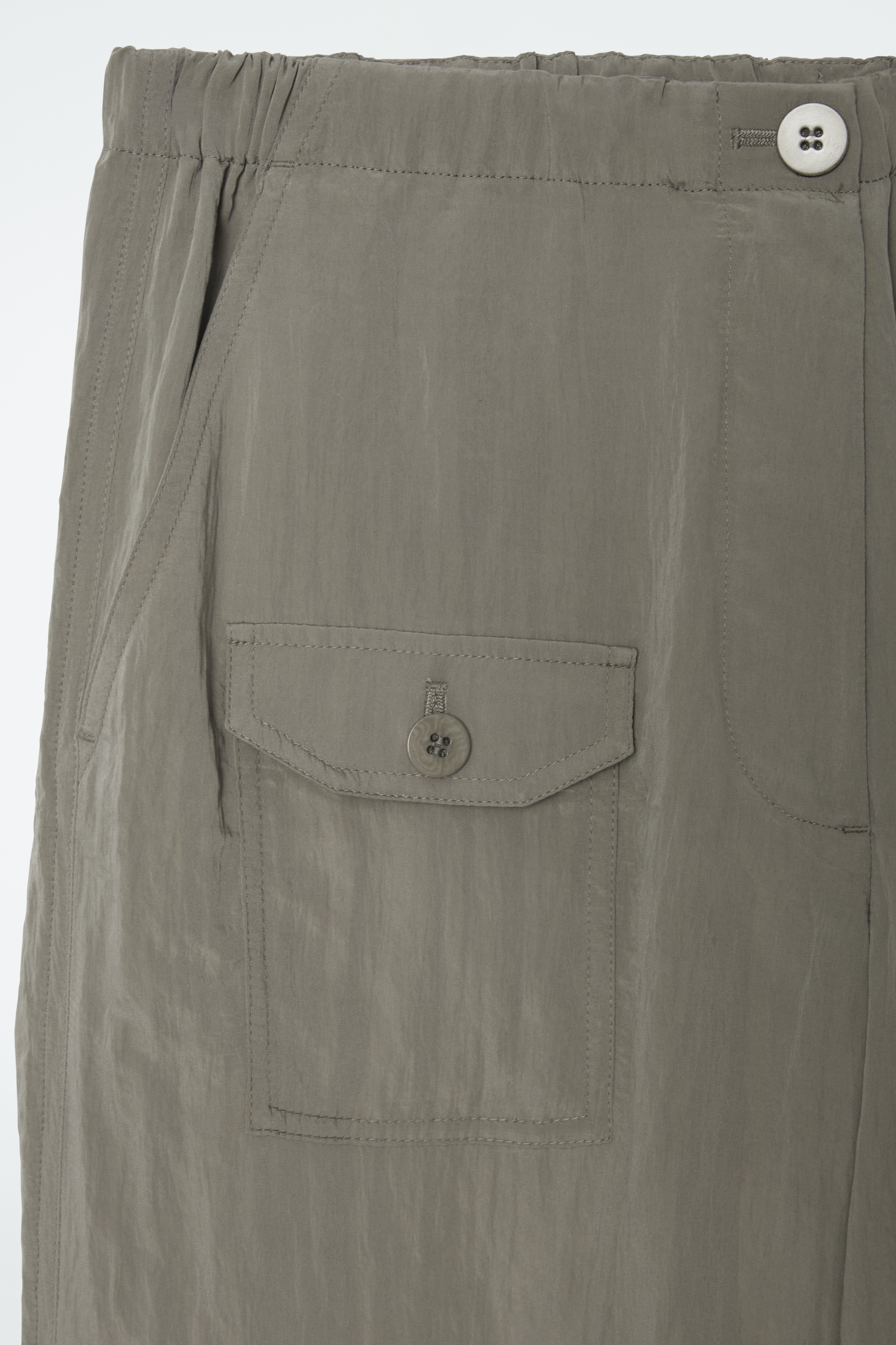 Grösseres Bild ansehen: CARGOHOSE MIT BARREL-BEIN - GRAU - DAMEN | H&M CH 2