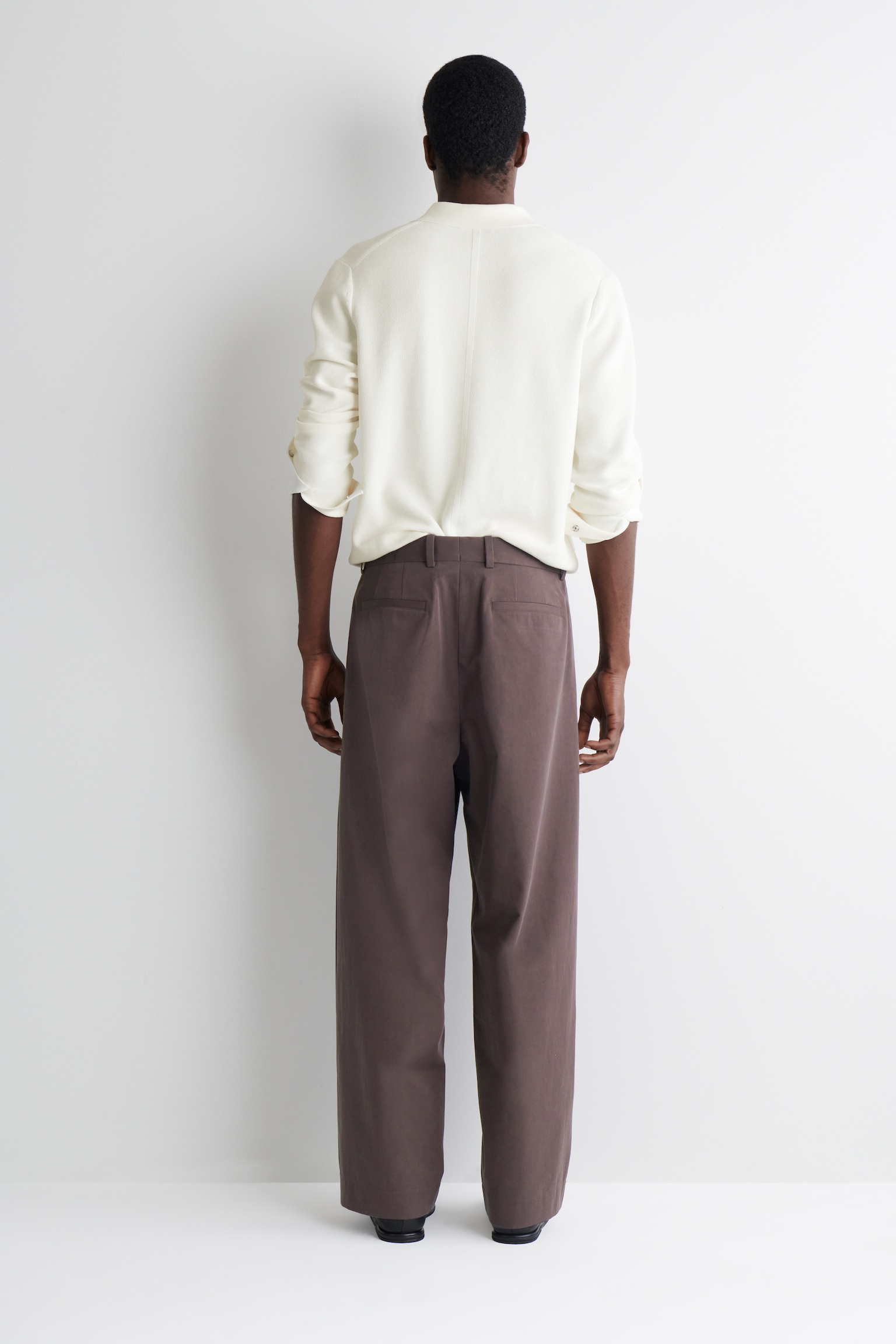 PANTALON À PLIS LARGE EN COTON - BRUN FONCÉ/BLEU MARINE - 6
