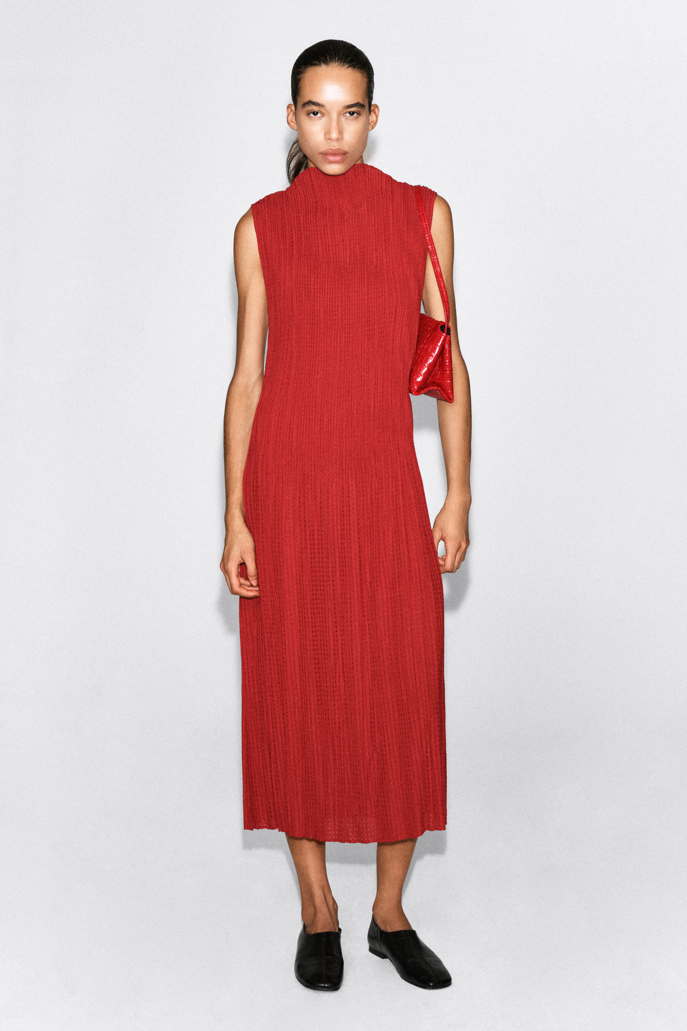 PLEATED JACQUARD SLEEVELESS MAXI DRESS - RED | COS US